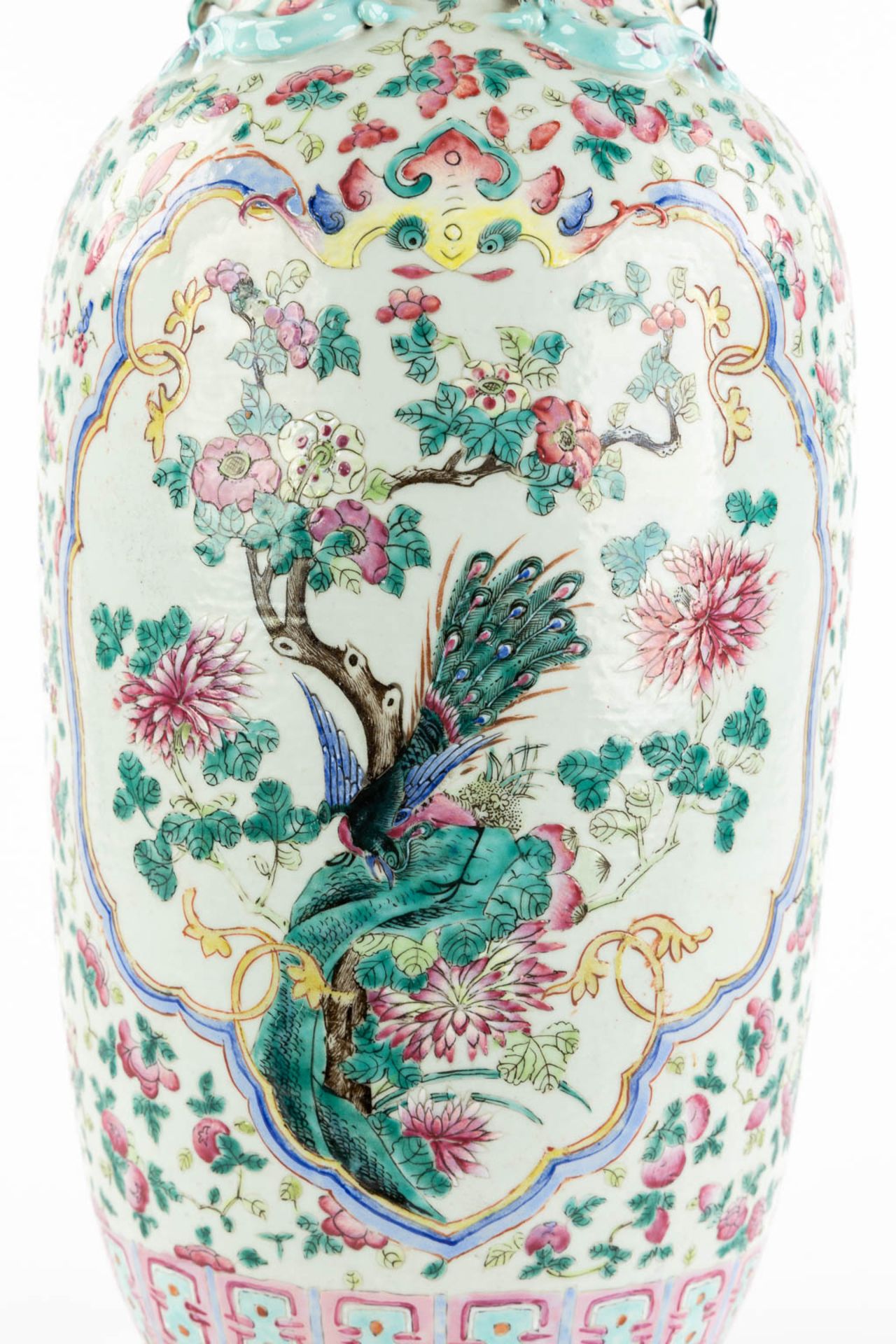 A Chinese Famille Rose vase decorated with fauna and flora. (H:60 x D:24 cm) - Image 10 of 15