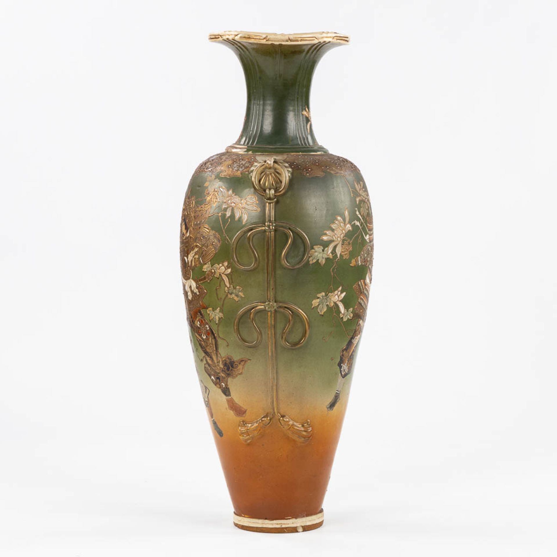 A decorative Japanese vase with Warrior scène. (H:89 x D:35 cm) - Image 5 of 9