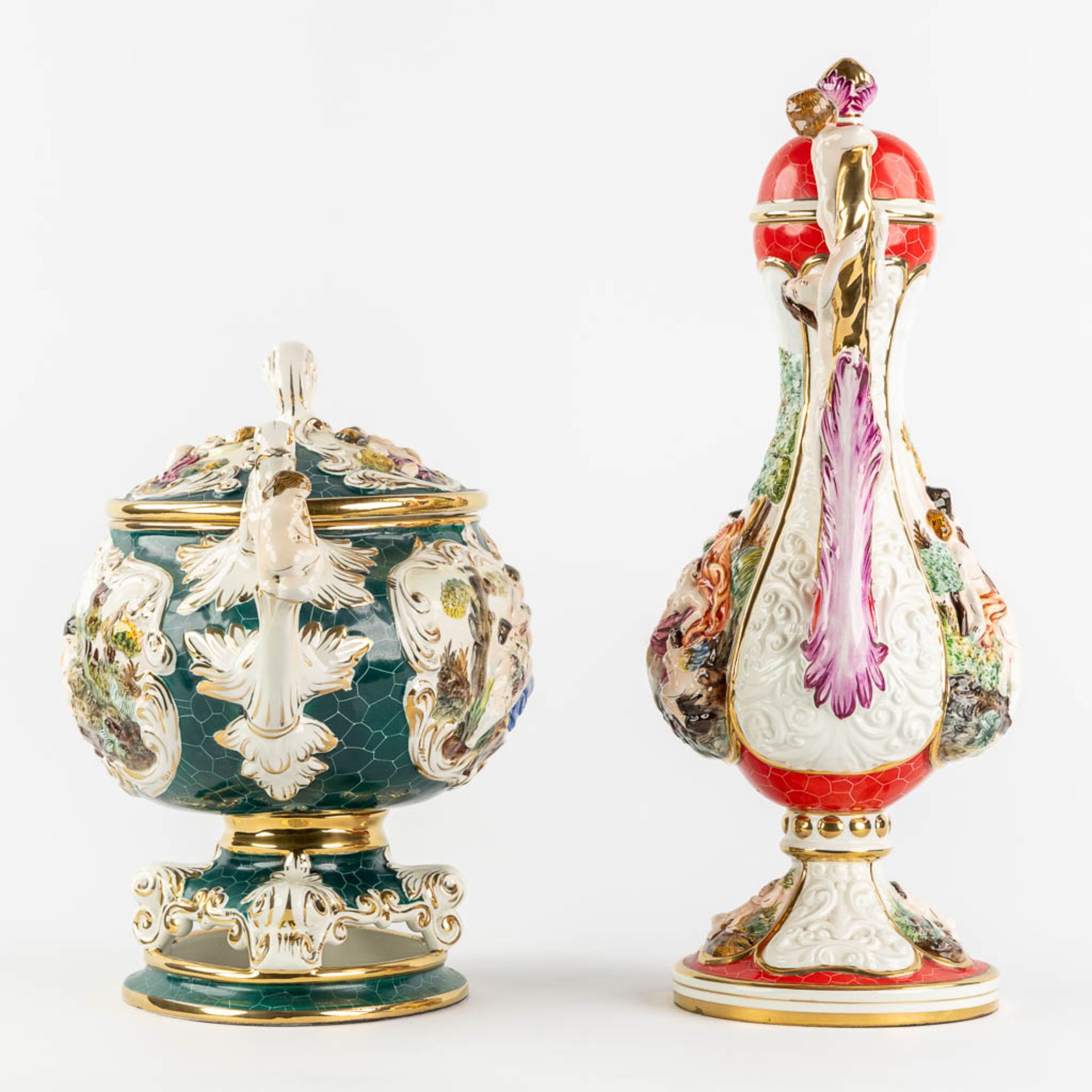 Two vases and a plate, glazed faience, Capodimonte, Italy. (L:21 x W:30 x H:54 cm) - Bild 6 aus 28