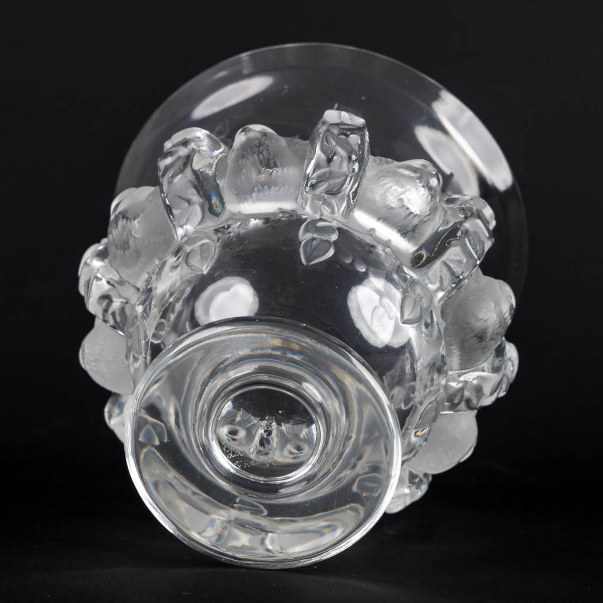 Lalique France, 'Dampierre', glass. (H:12,5 x D:12 cm) - Image 6 of 10