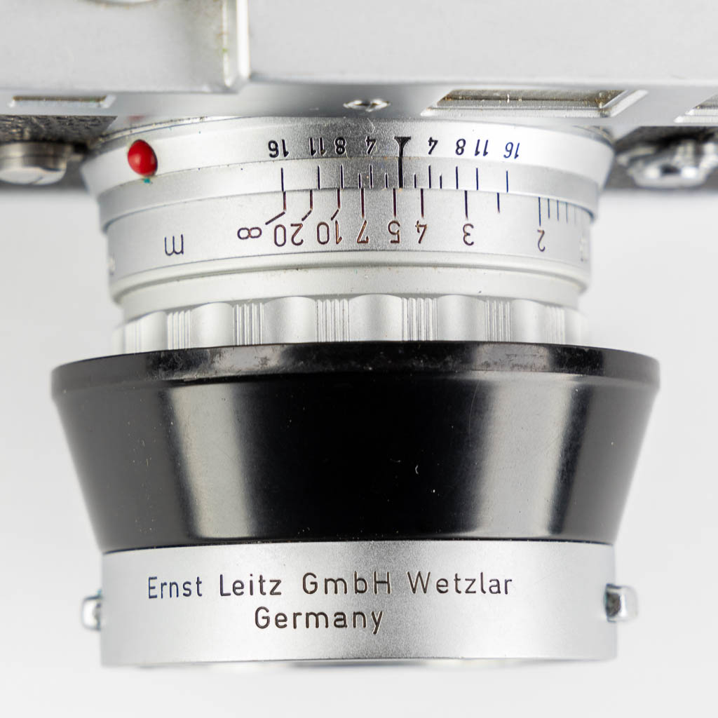 Leica, model M2, an analog photocamera. (L:8 x W:14 x H:7,6 cm) - Image 9 of 15