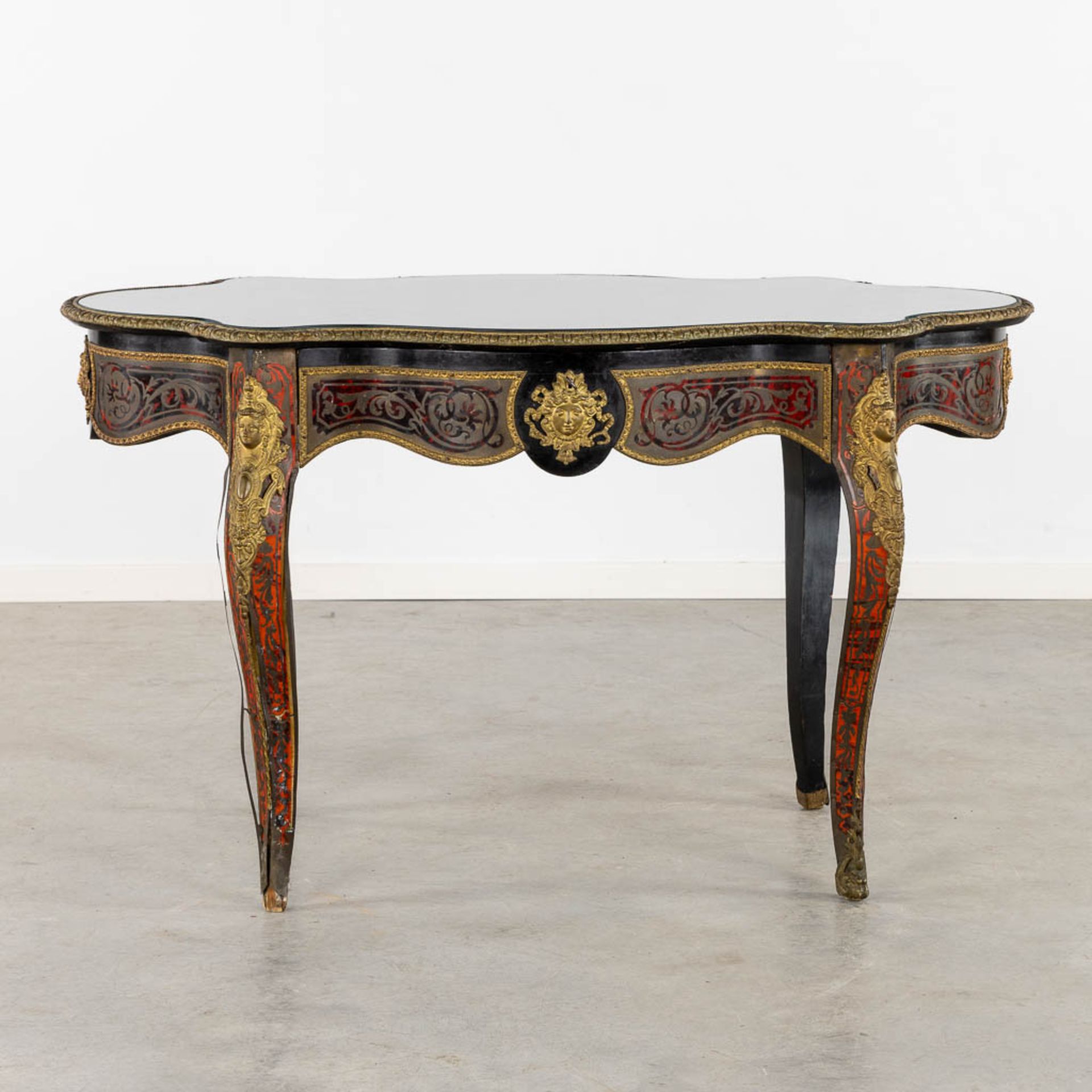 A Boulle 'Table Violon', tortoiseshell and copper inlay, Napoleon 3. (L:76 x W:130 x H:77 cm) - Bild 4 aus 19