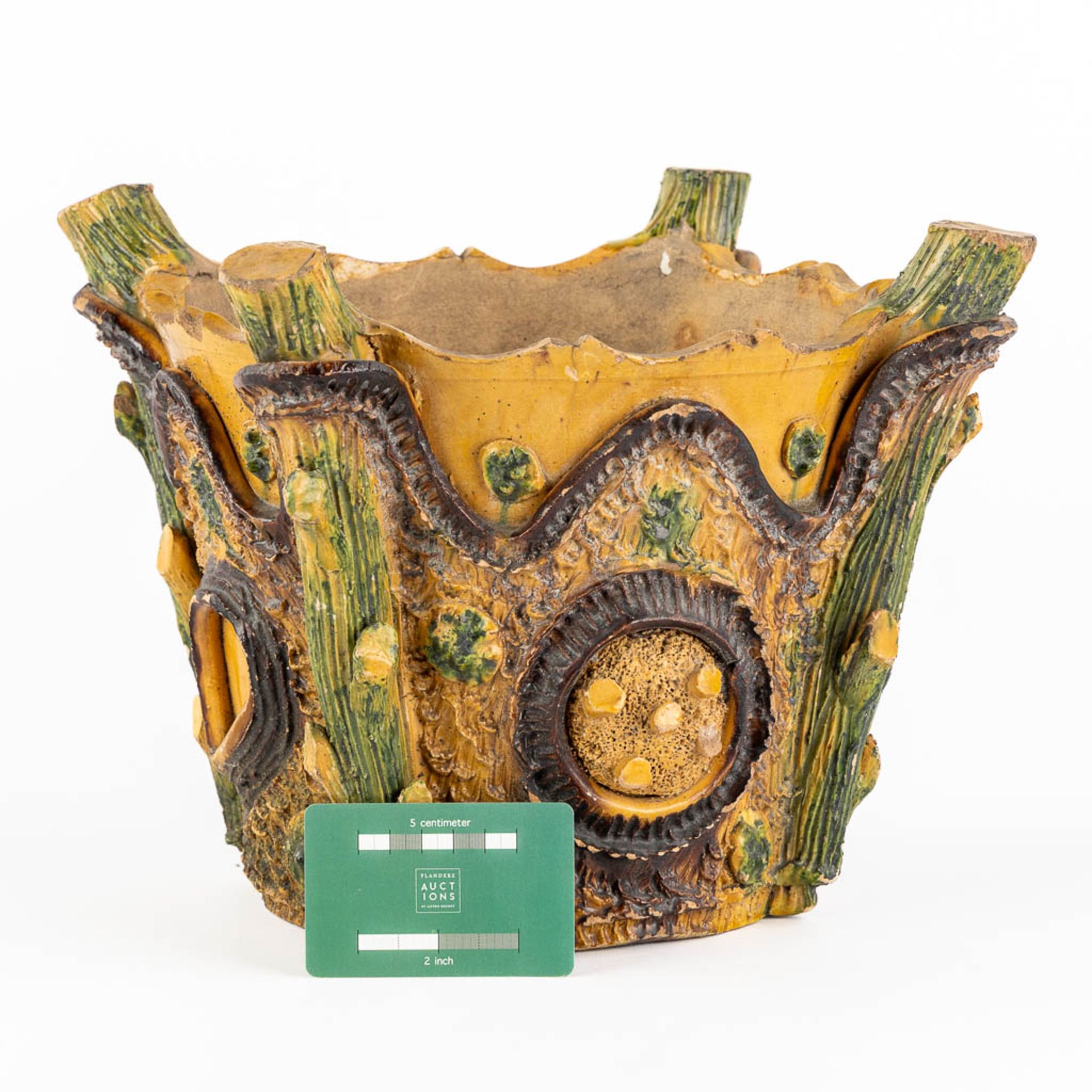 A 'Faux Bois' cache-pot, Terracotta, France. Circa 1900. (L:26 x W:28 x H:24 cm) - Image 2 of 13