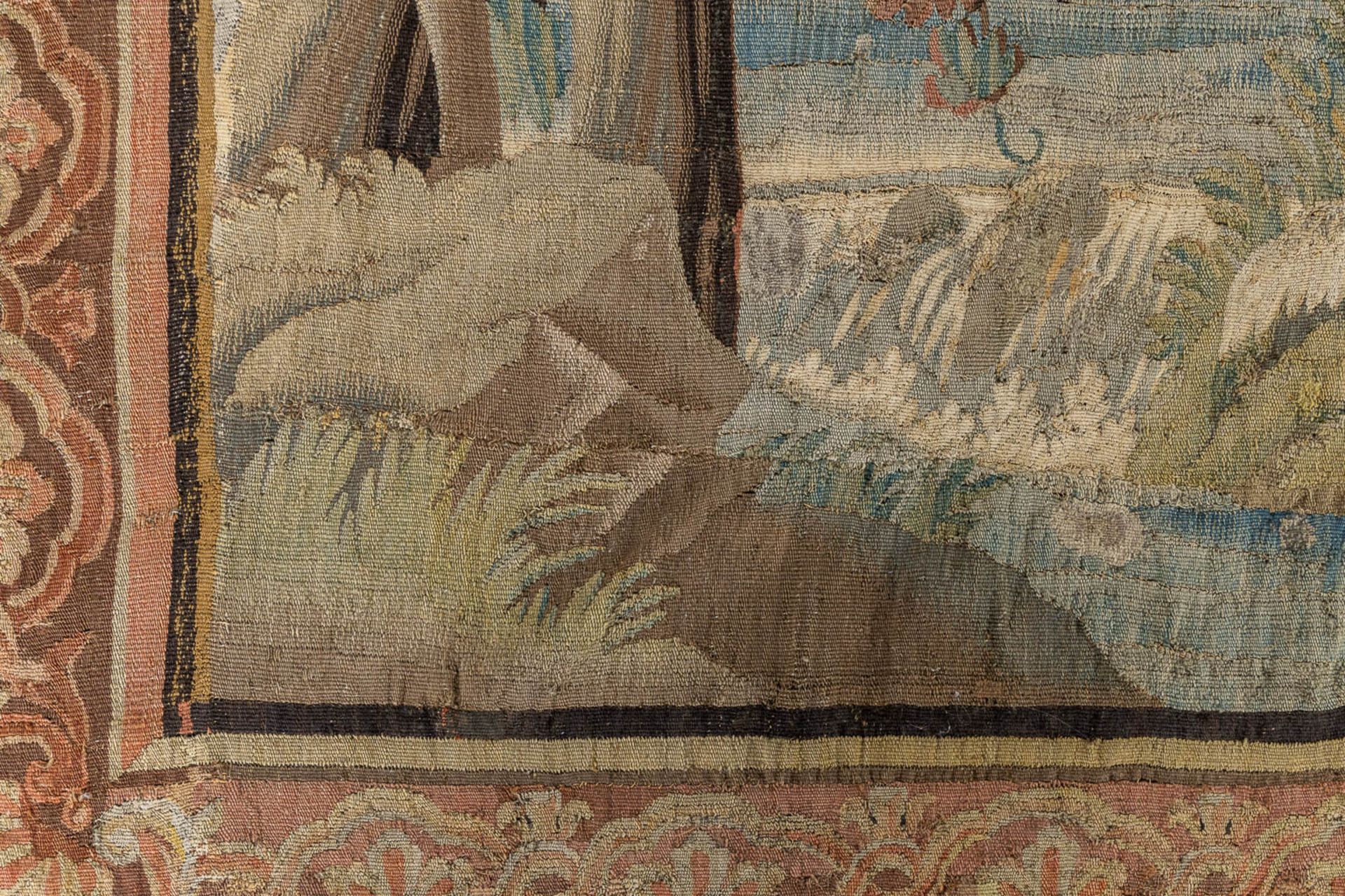 An antique 'Verdure' tapissery, Decorated with a castle, fauna and flora. 17th C. (W:276 x H:277 cm) - Bild 5 aus 10