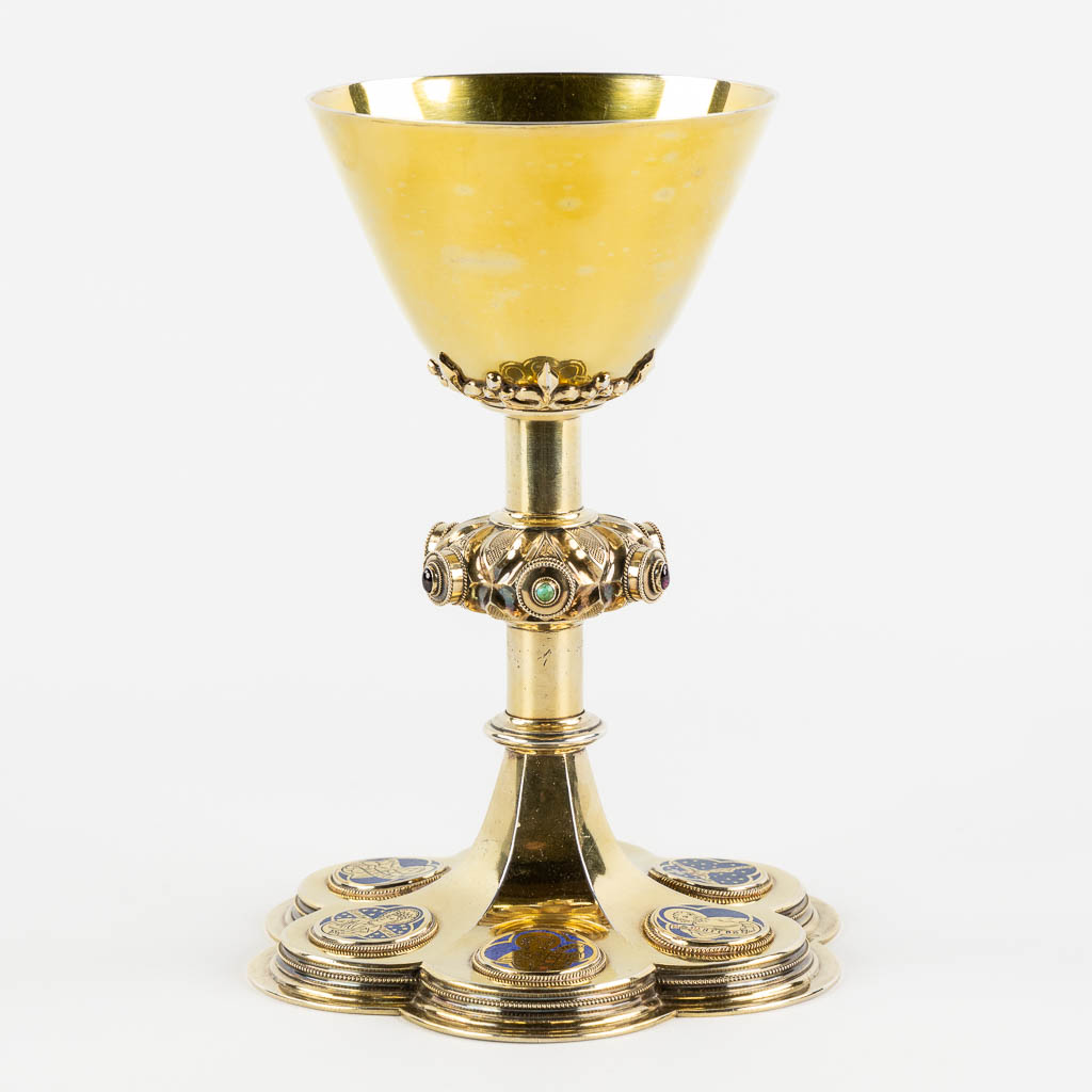 A. Bourdon-De Bruyne, Ghent, A Gothic Revival chalice with original case, Silver, 900/1000. 653g. 18 - Image 6 of 17