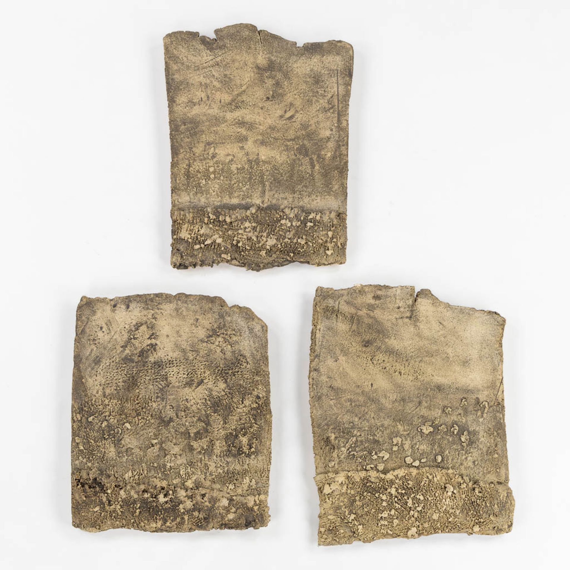 Pia MANU (XX) 'Three Ceramic Panels'. (W:47 x H:70 cm) - Bild 3 aus 10