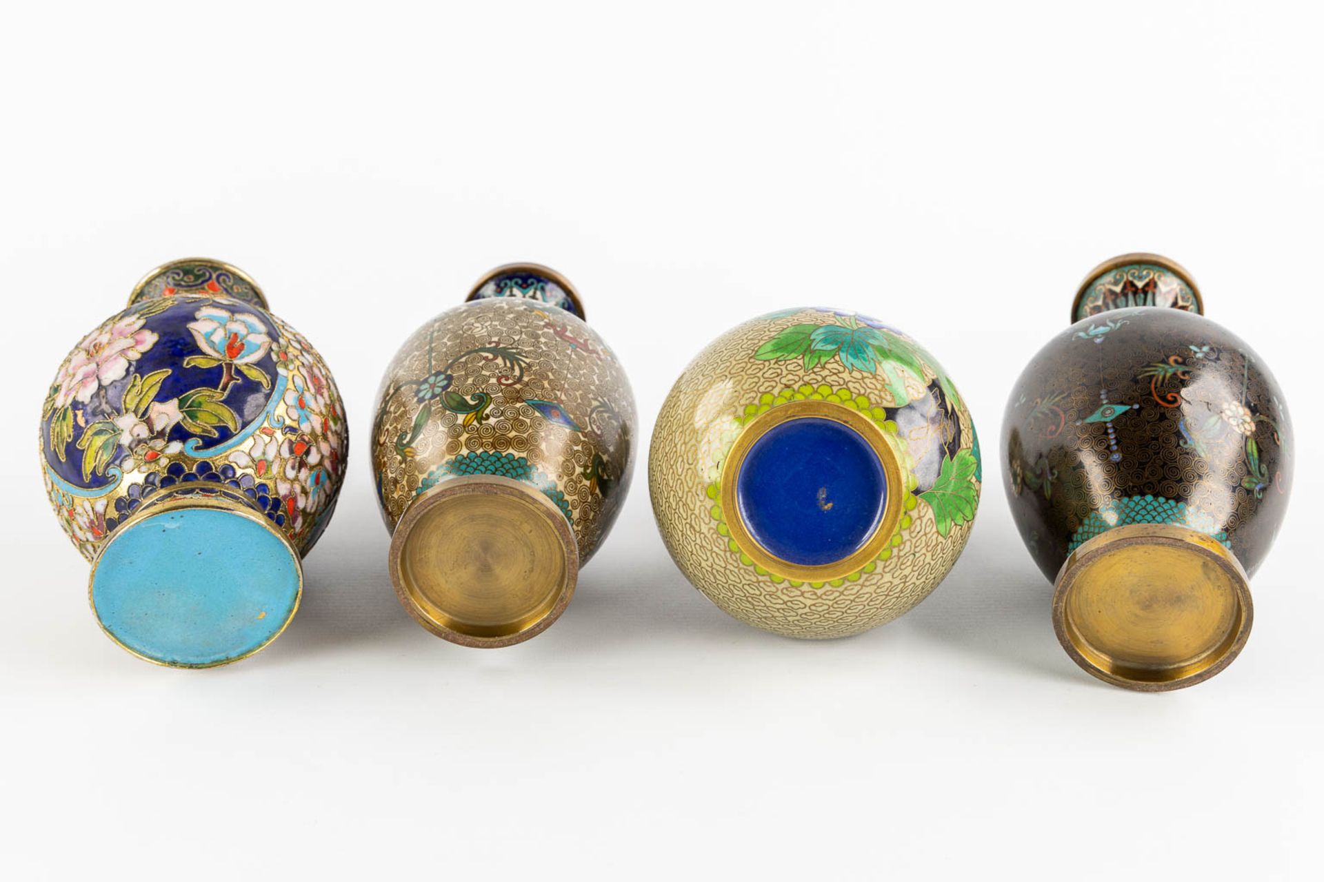 Twelve pieces of Cloisonné enamelled vases and trinklet bowls. Three pairs. (H:23 cm) - Image 7 of 14