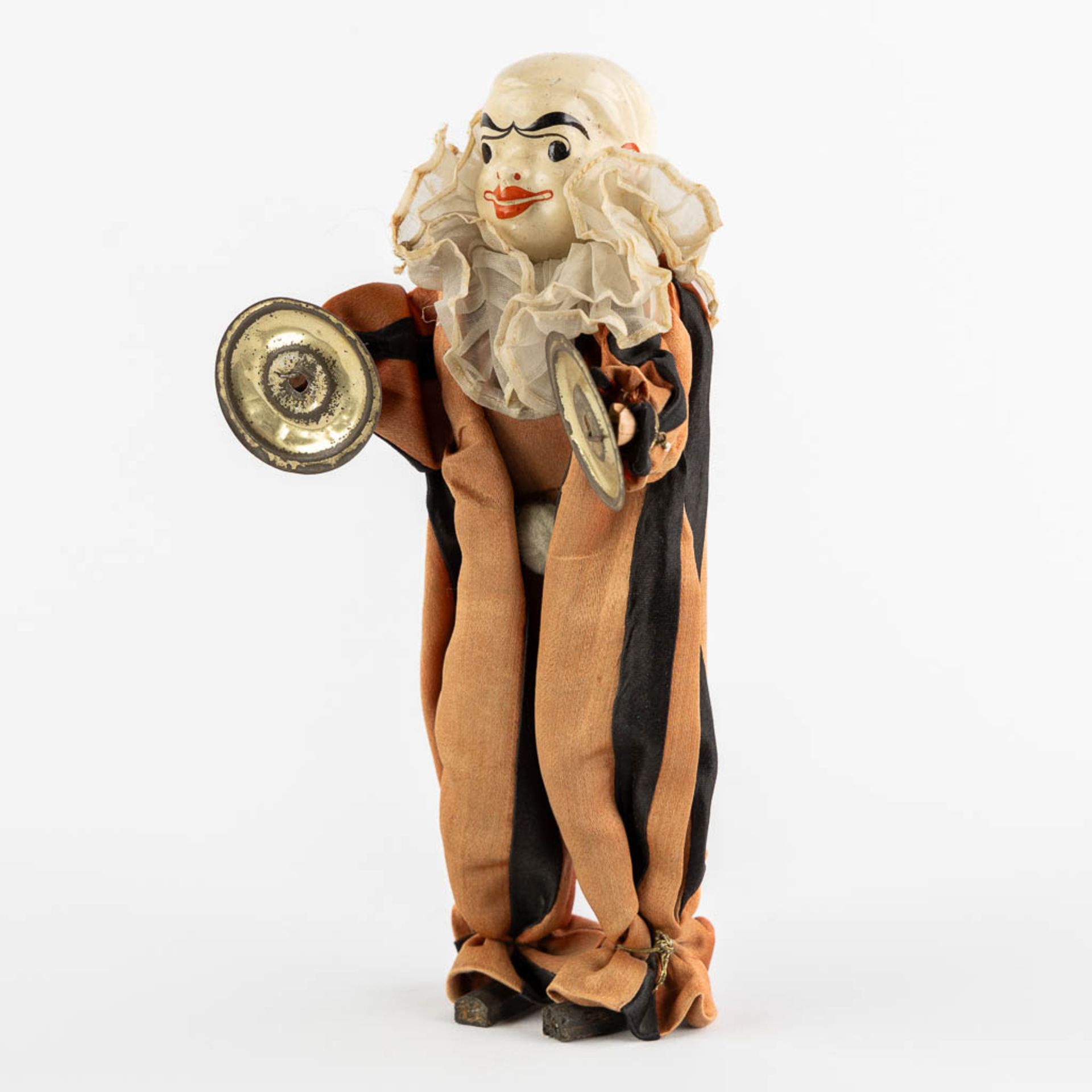 A semi-automatic cymbalier puppet. (W:13 x H:21,5 cm) - Bild 3 aus 9