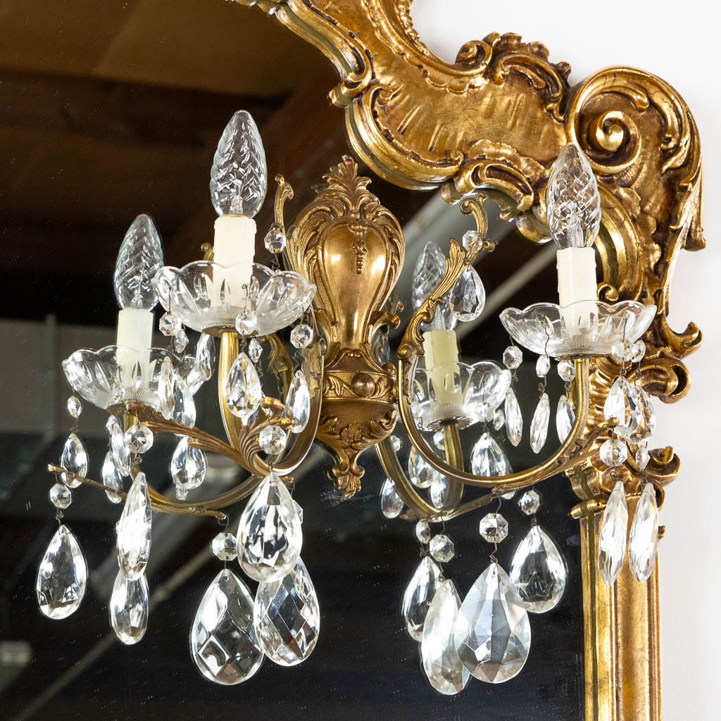 An Italian console table, mirror and wall lamps, gilt, Lodewijk XV stijl. (L:36 x W:131 x H:217 cm) - Image 4 of 13