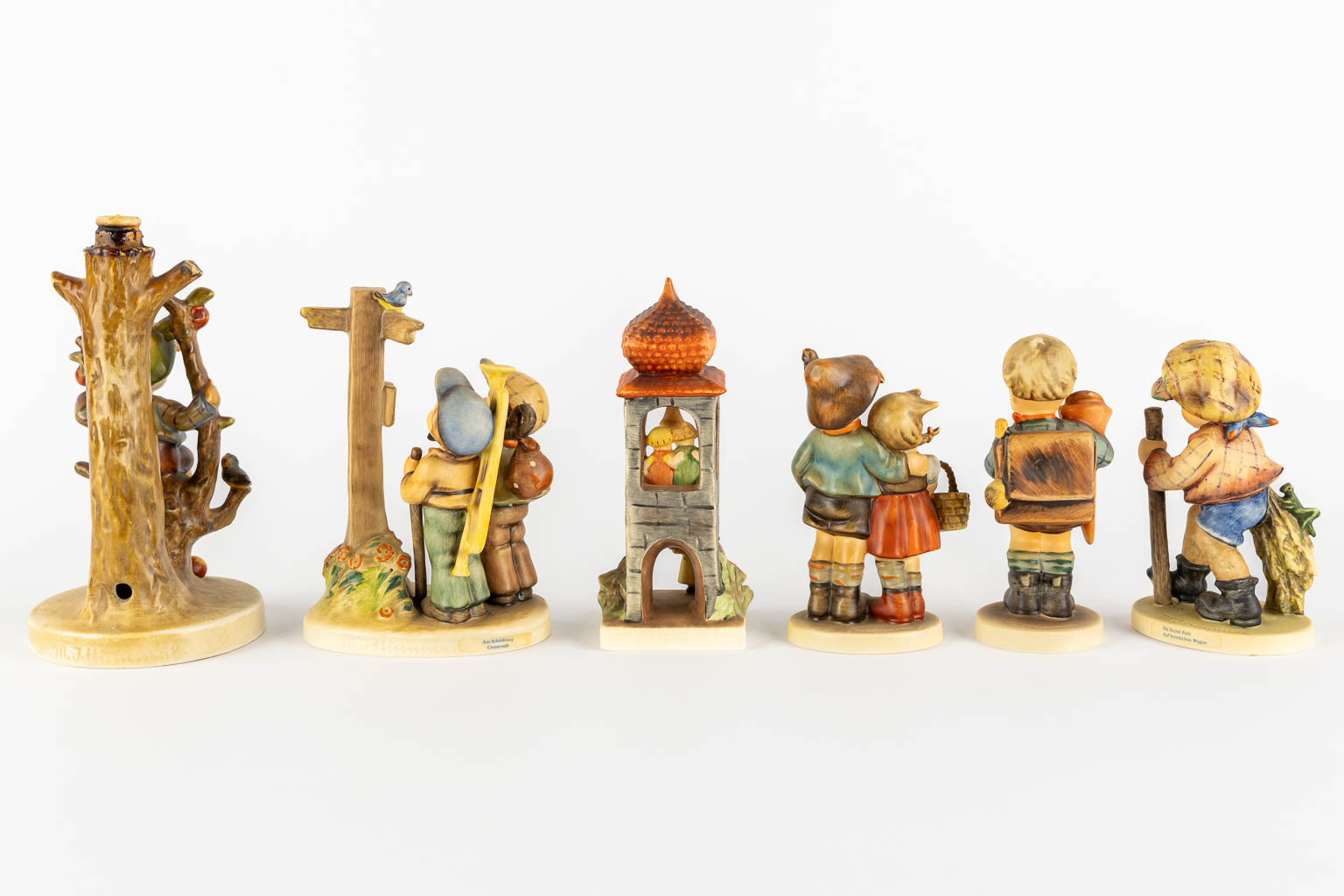Hummel, 12 figurines, polychrome porcelain. (H:20,5 cm) - Image 9 of 12