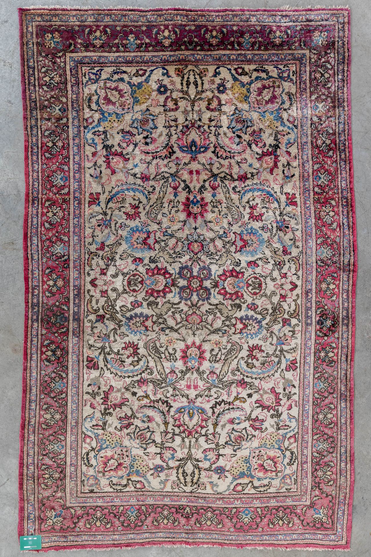 An Oriental hand-made carpet, Kashan, silk. (L:210 x W:135 cm) - Image 2 of 9