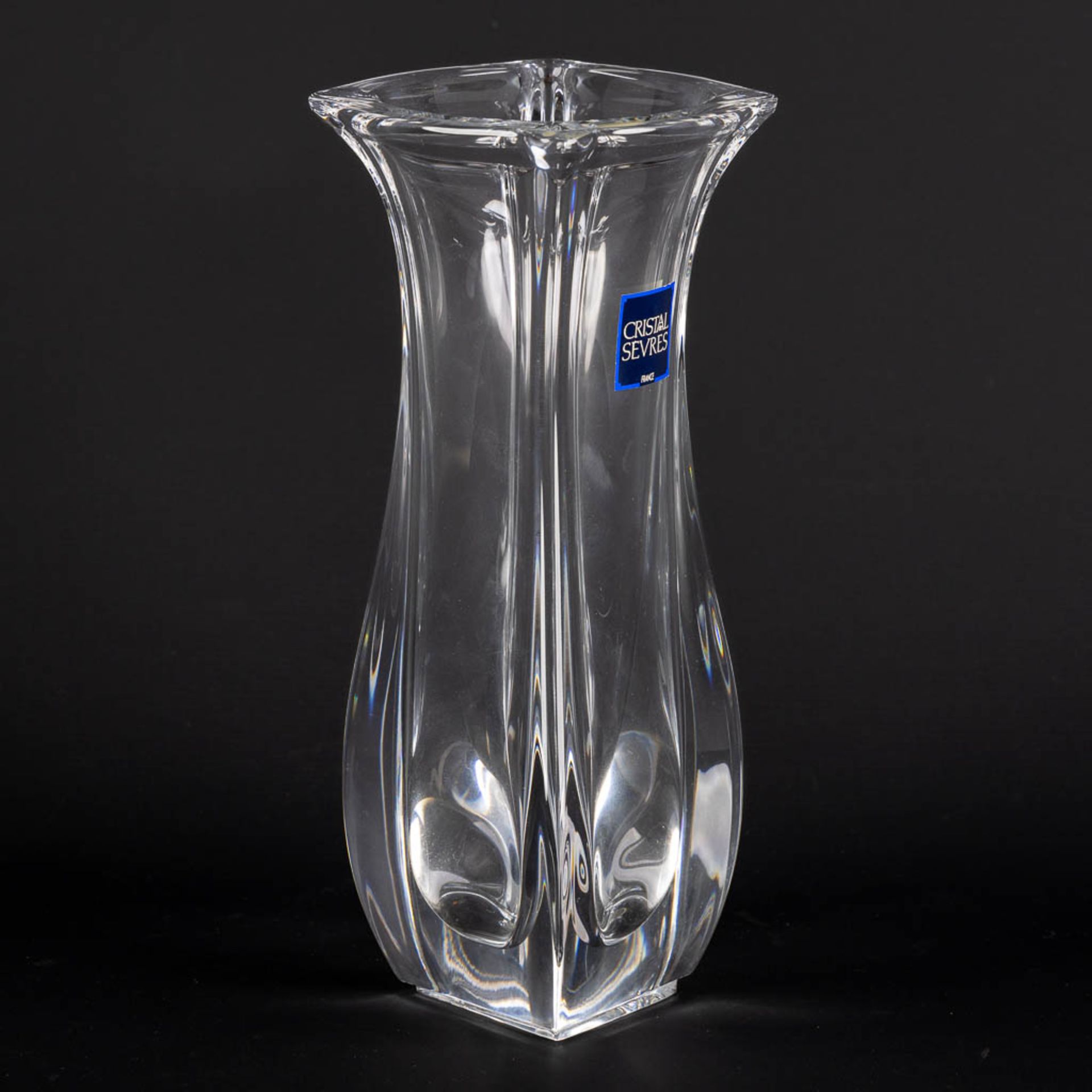 Cristal De Sèvres, a large crystal vase. (L:15 x W:18 x H:28 cm) - Bild 8 aus 14