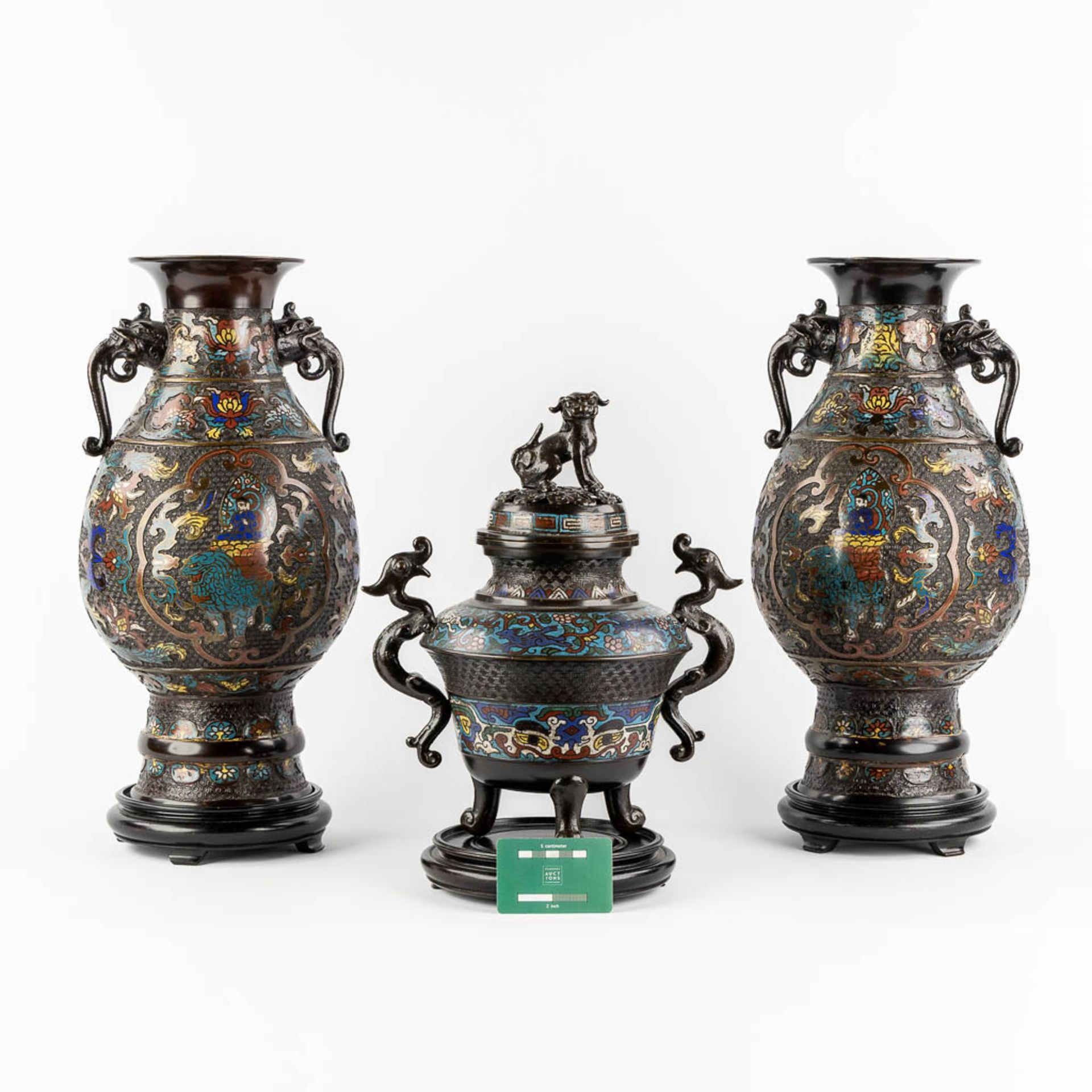 A pair of vases, added an insence burner, bronze with champslevé decor. Circa 1900. (H:45 x D:23 cm) - Image 2 of 15