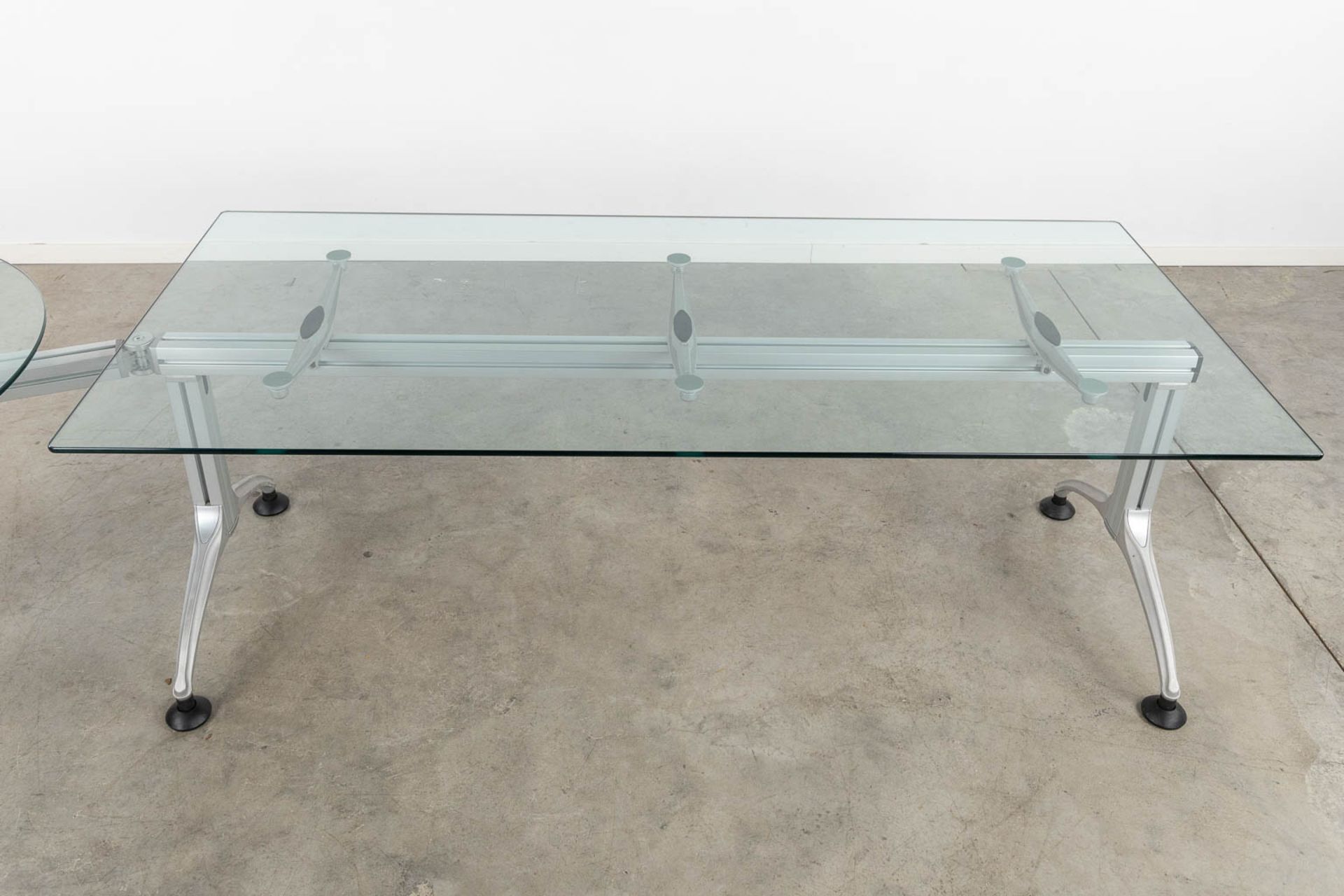 Frezza Tiper B2B, Desk, aluminium with two glass table tops. (L:90 x W:318 x H:73 cm) - Bild 5 aus 8
