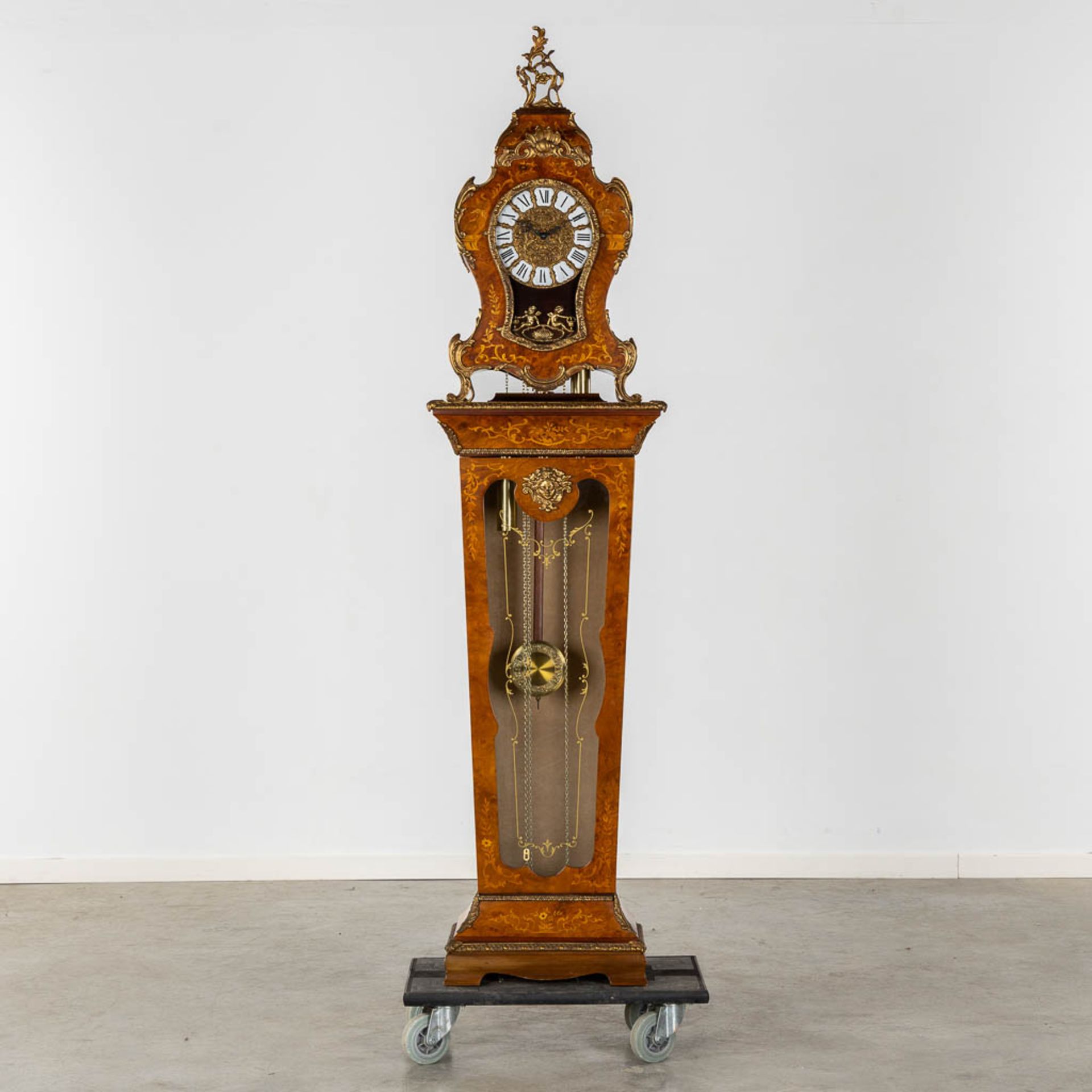 A cartel clock on a pedestal, Westminster movement, marquetry inlay and mounted with bronze. (L:29 x - Image 3 of 15