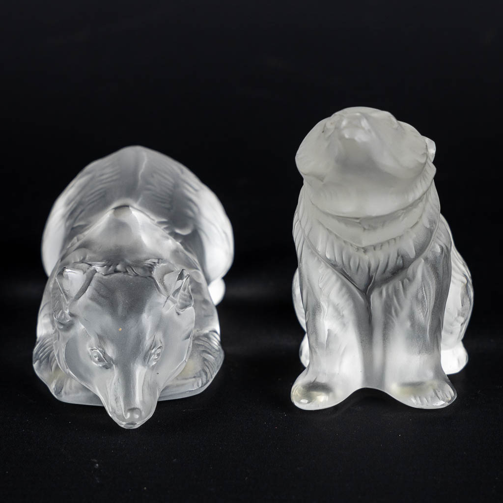 Lalique France, Two bears. (L:4,5 x W:7,5 x H:8 cm) - Image 3 of 10