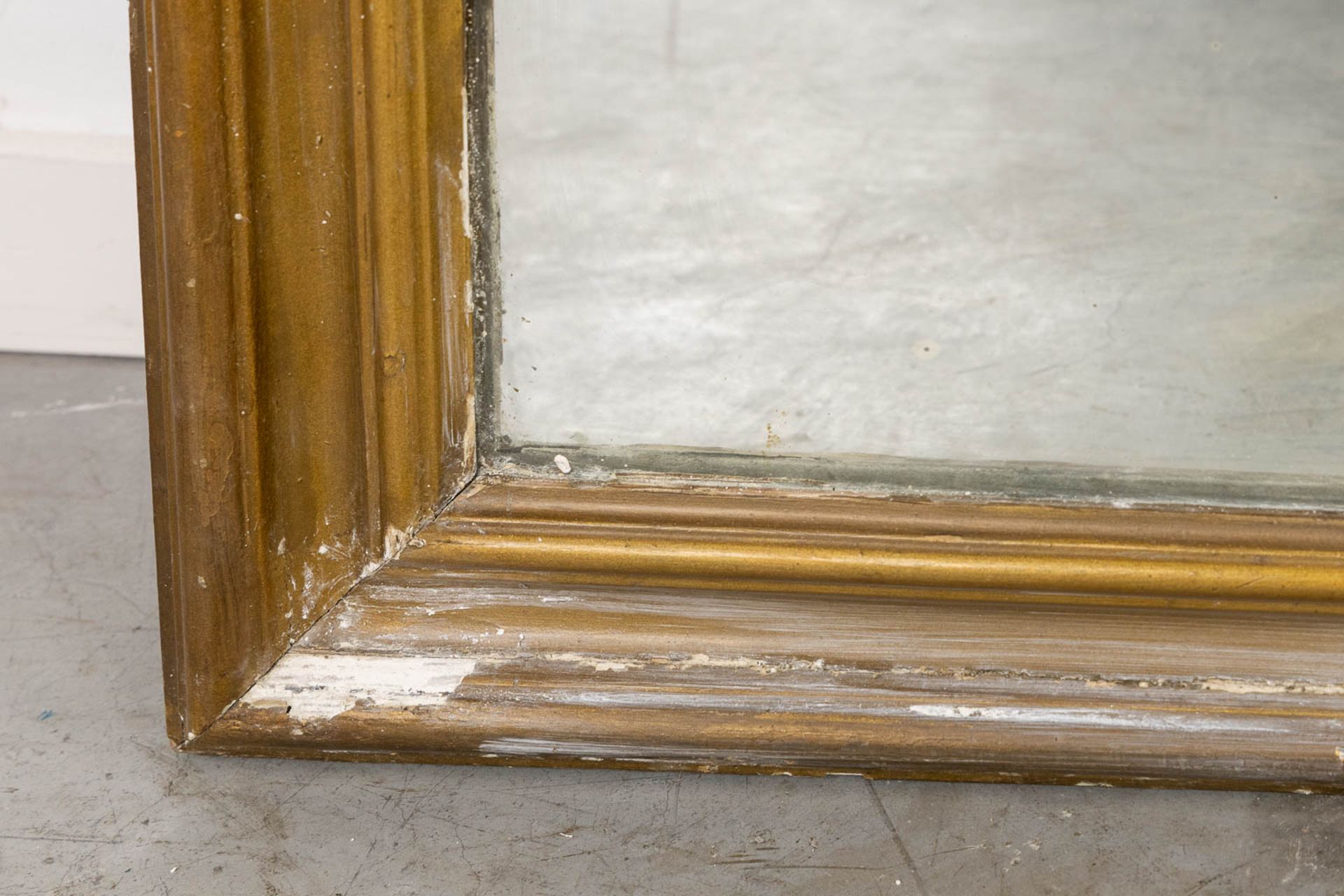 Three matching mirrors, gilt stucco in Louis XVI style. Circa 1900. (W:118 x H:226 cm) - Bild 13 aus 14