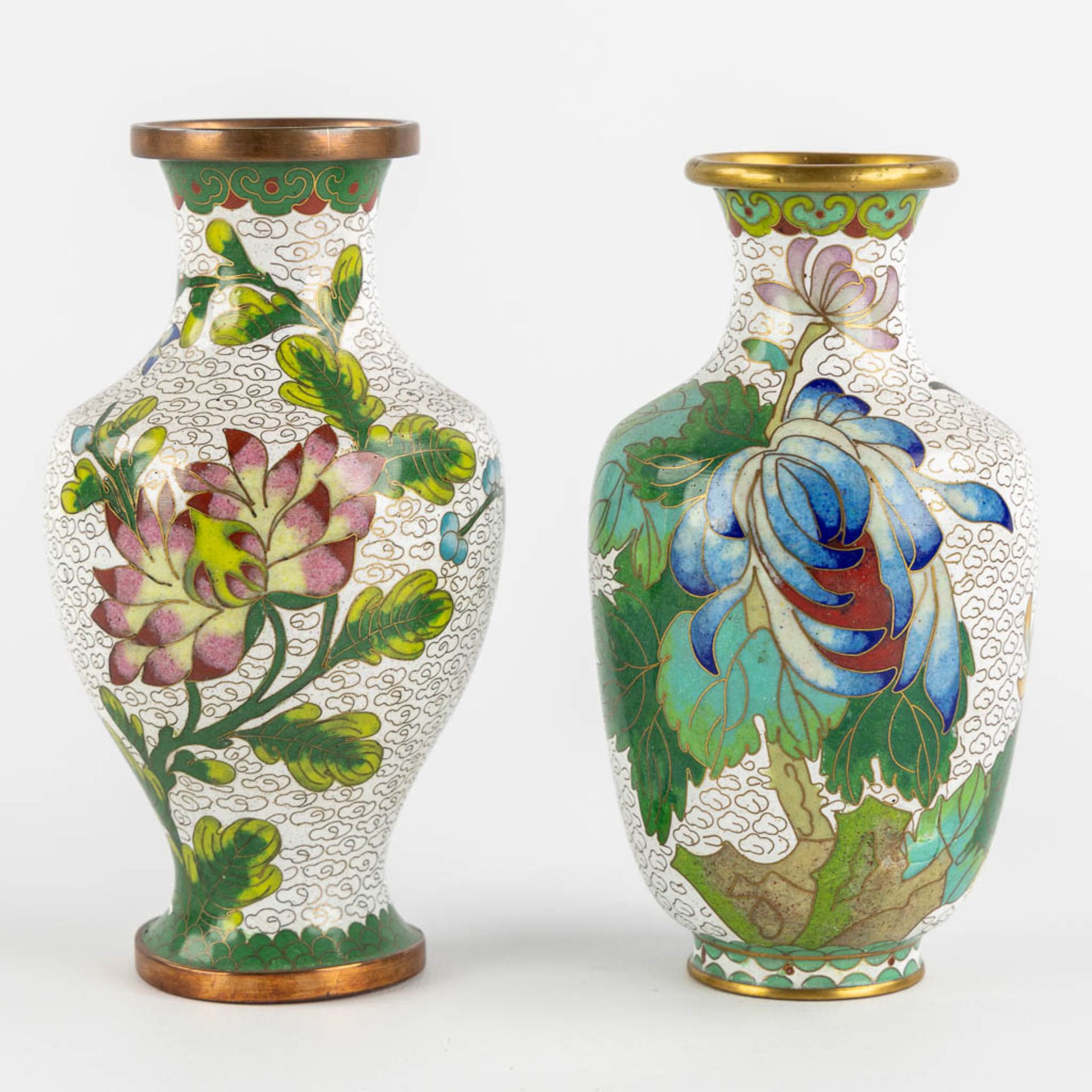 Twelve pieces of Cloisonné enamelled vases and trinklet bowls. Three pairs. (H:23 cm) - Image 9 of 14