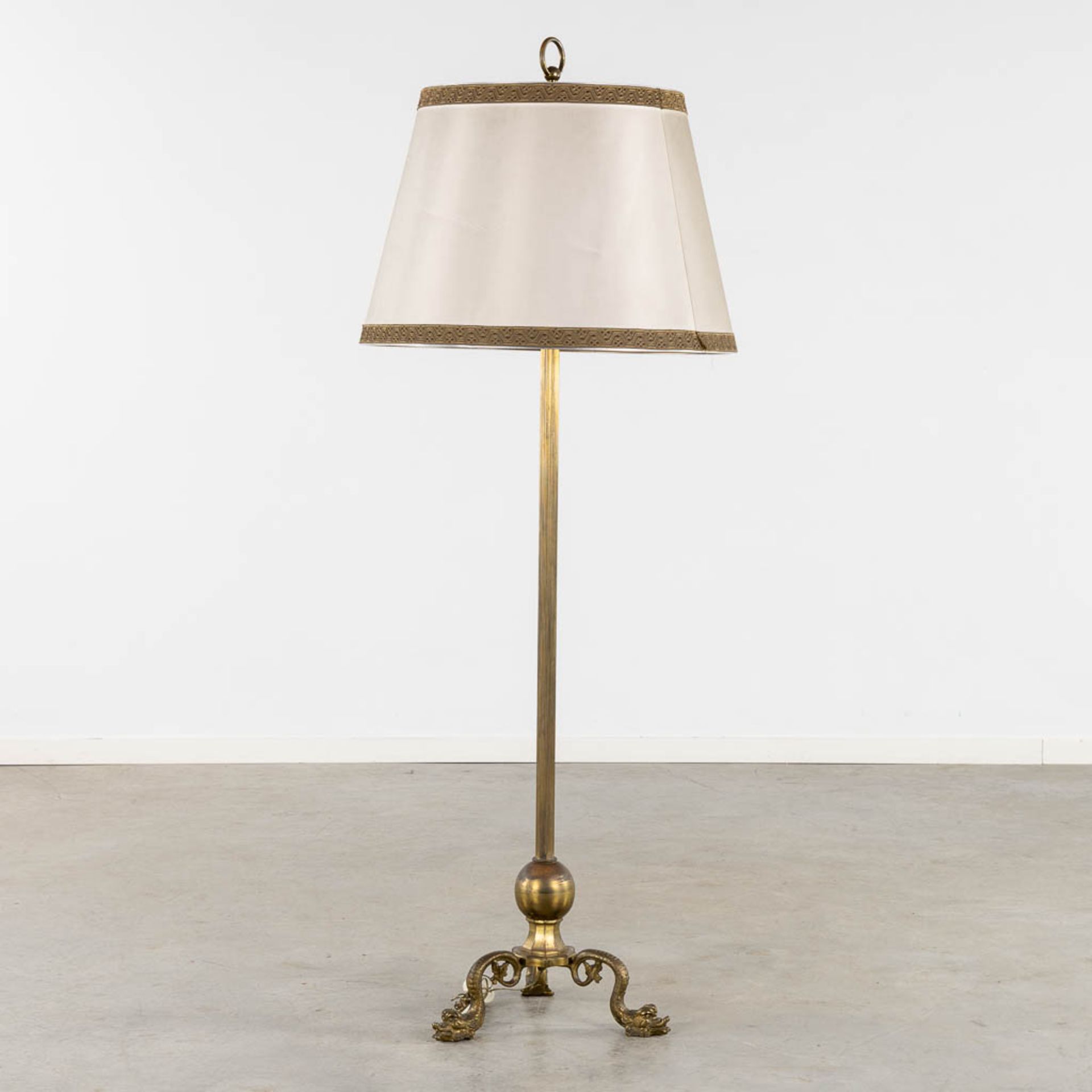 A marble and bronze coffee table, added a floorlamp. Circa 1960. (L:52 x W:101 x H:41 cm) - Image 5 of 19