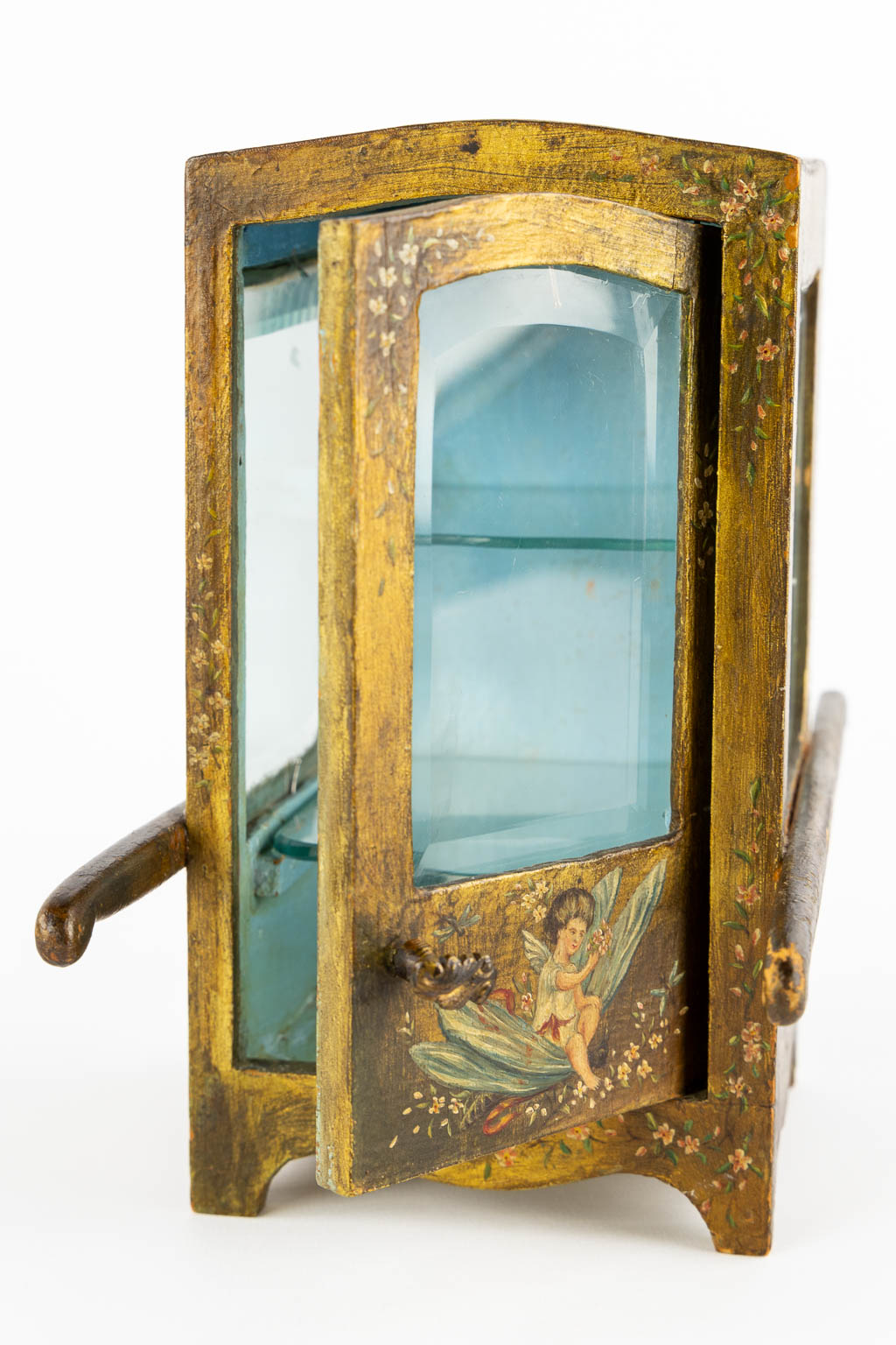 A miniature Jewelry box in the shape of a 'Sedan Chair', circa 1900. (L:25 x W:12,5 x H:20 cm) - Image 10 of 12