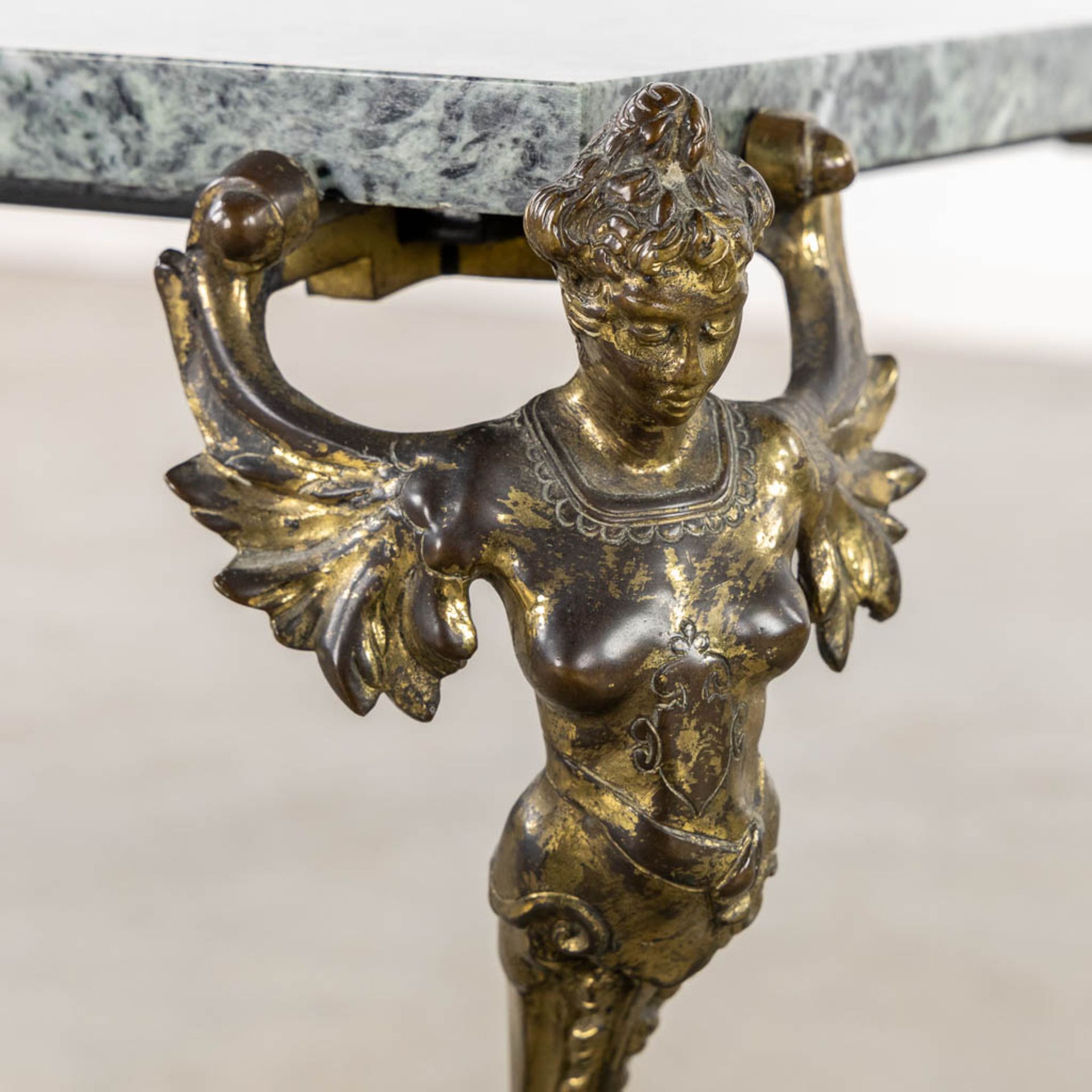 A marble and bronze coffee table, added a floorlamp. Circa 1960. (L:52 x W:101 x H:41 cm) - Image 19 of 19