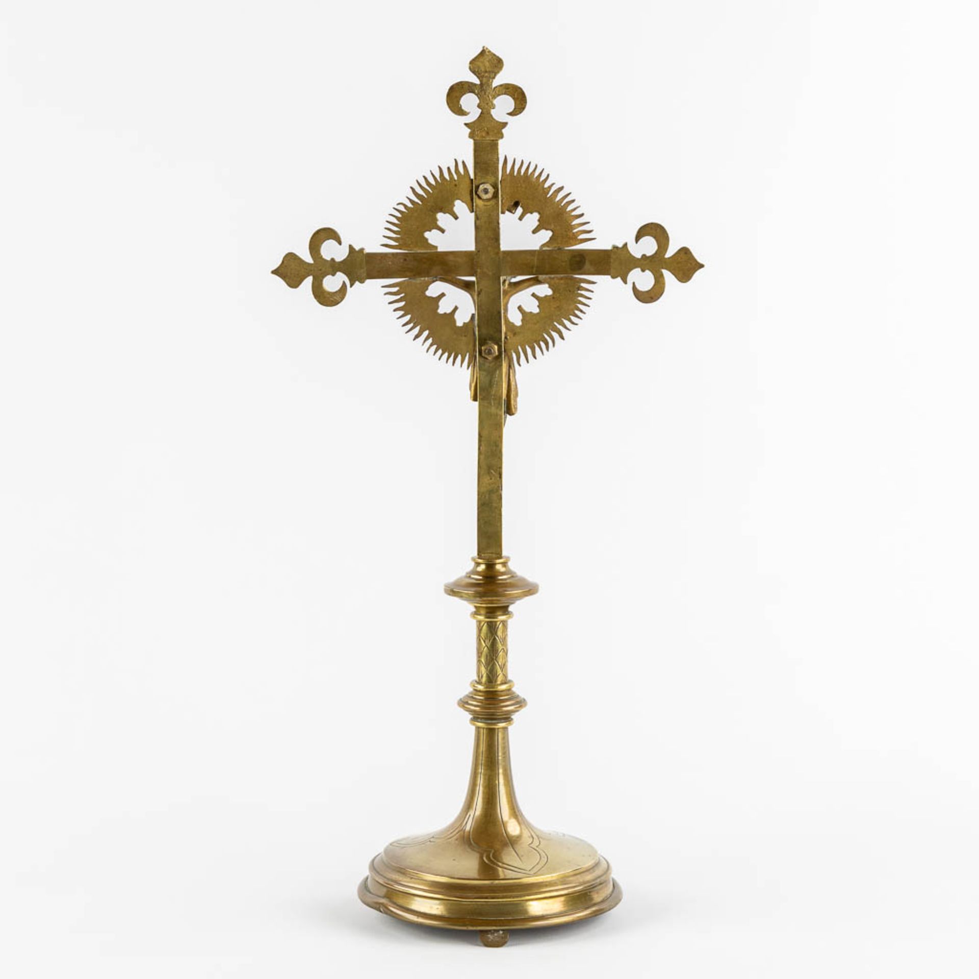 A crucifix with Corpus Christi, bronze, Gothic Revival. (W:26,5 x H:54 cm) - Image 5 of 10
