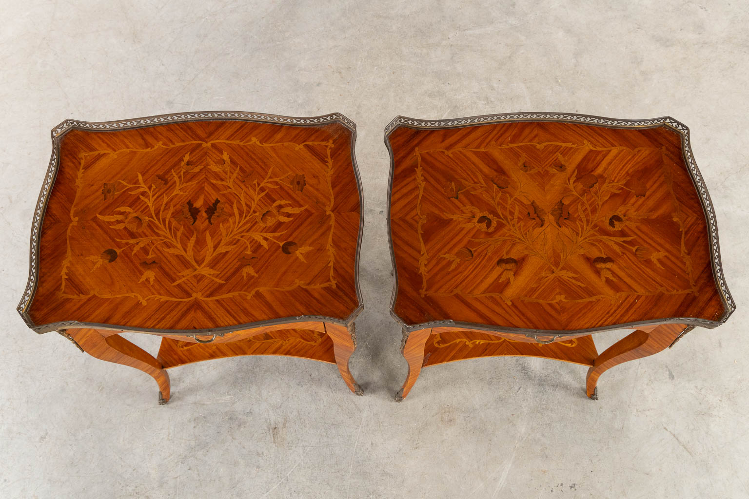 A pair of side tables, marquetry inlay and mounted with bronze. (L:37 x W:51 x H:65 cm) - Image 12 of 13