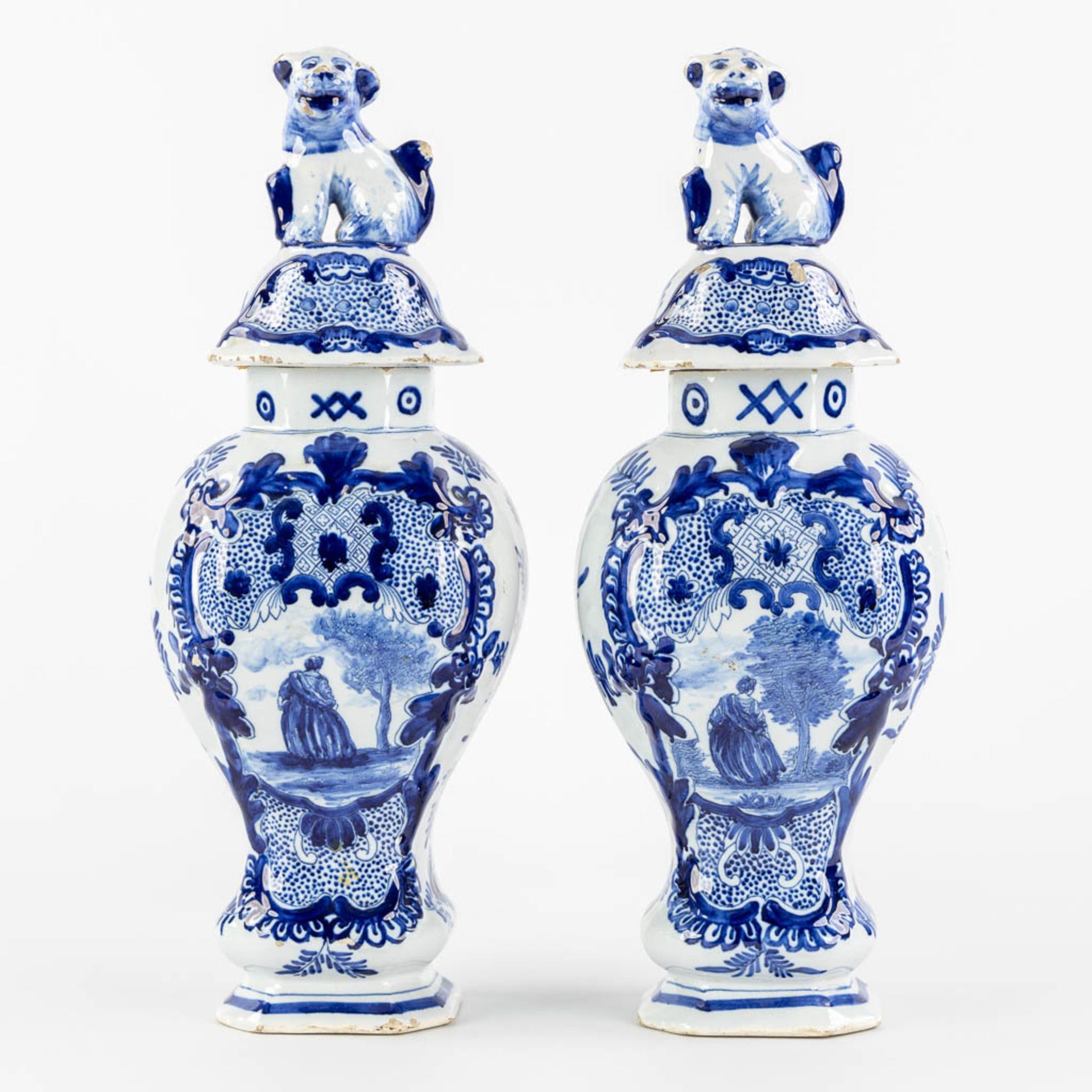 Delft, a collection of table accessories and plates. (L:11 x W:30 x H:28 cm) - Image 5 of 18