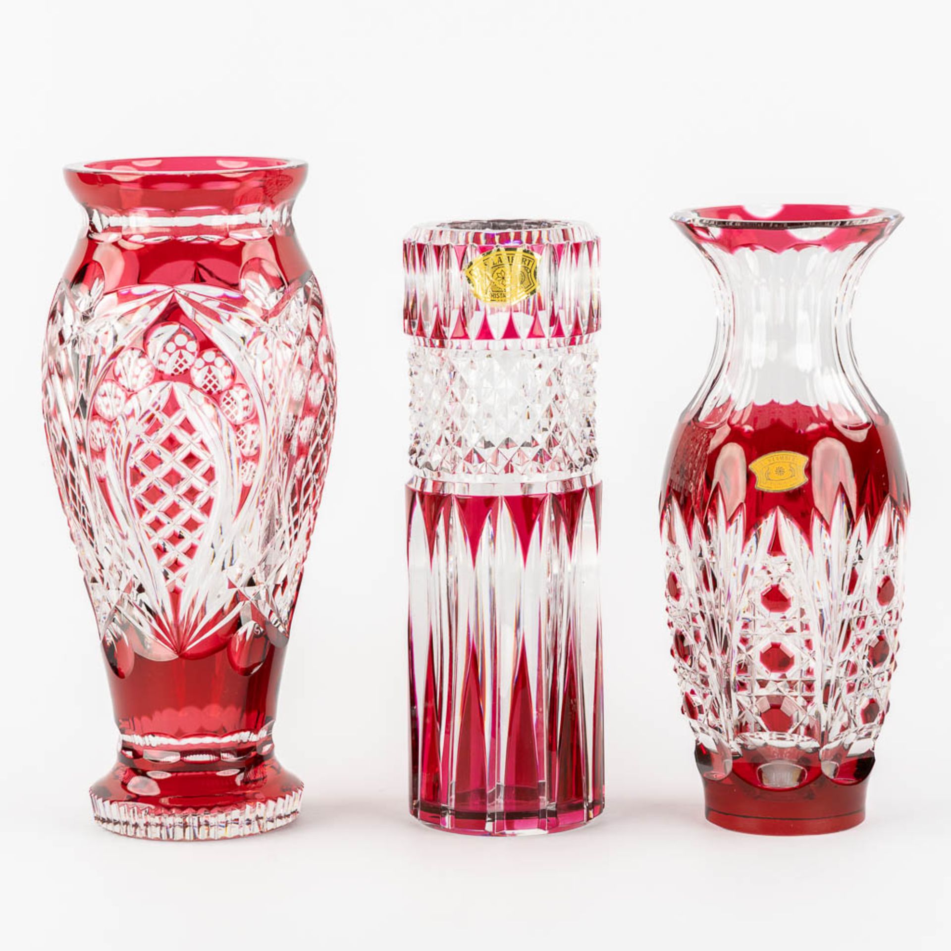 Val Saint Lambert, five vases and a bowl. Cut and coloured crystal. (H:30 x D:13 cm) - Bild 11 aus 18