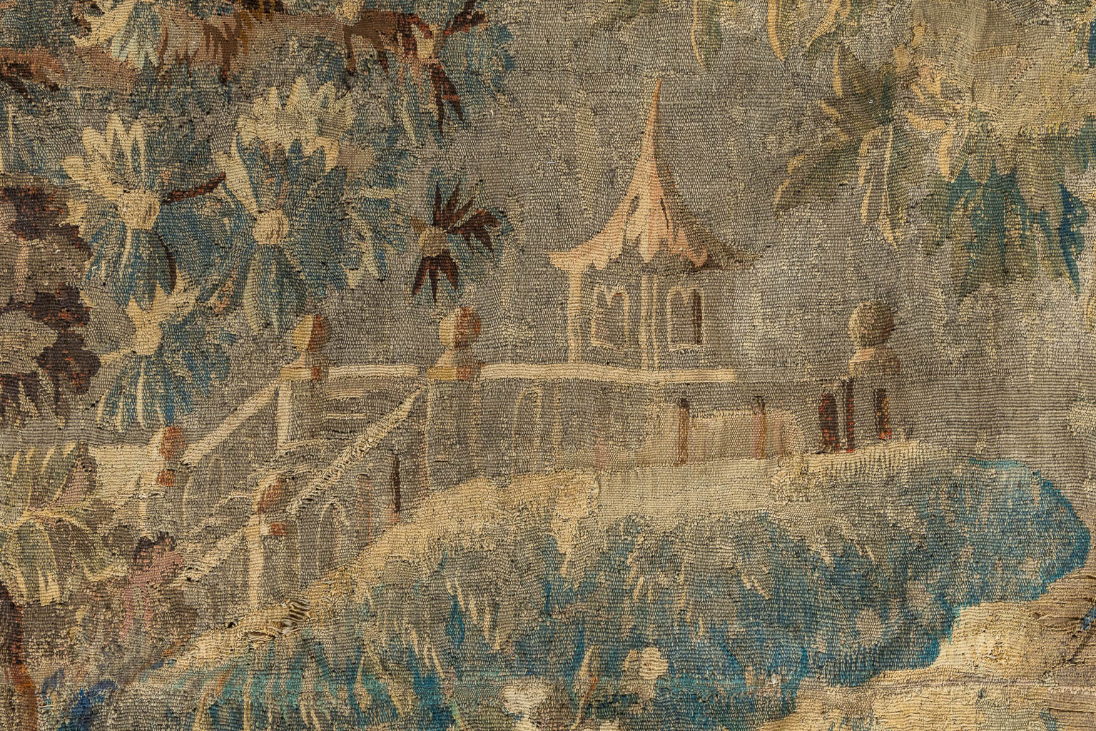An antique Tapissery, decorated with fauna and flora. 17th C. (L:400 x W:260 cm) - Image 5 of 12