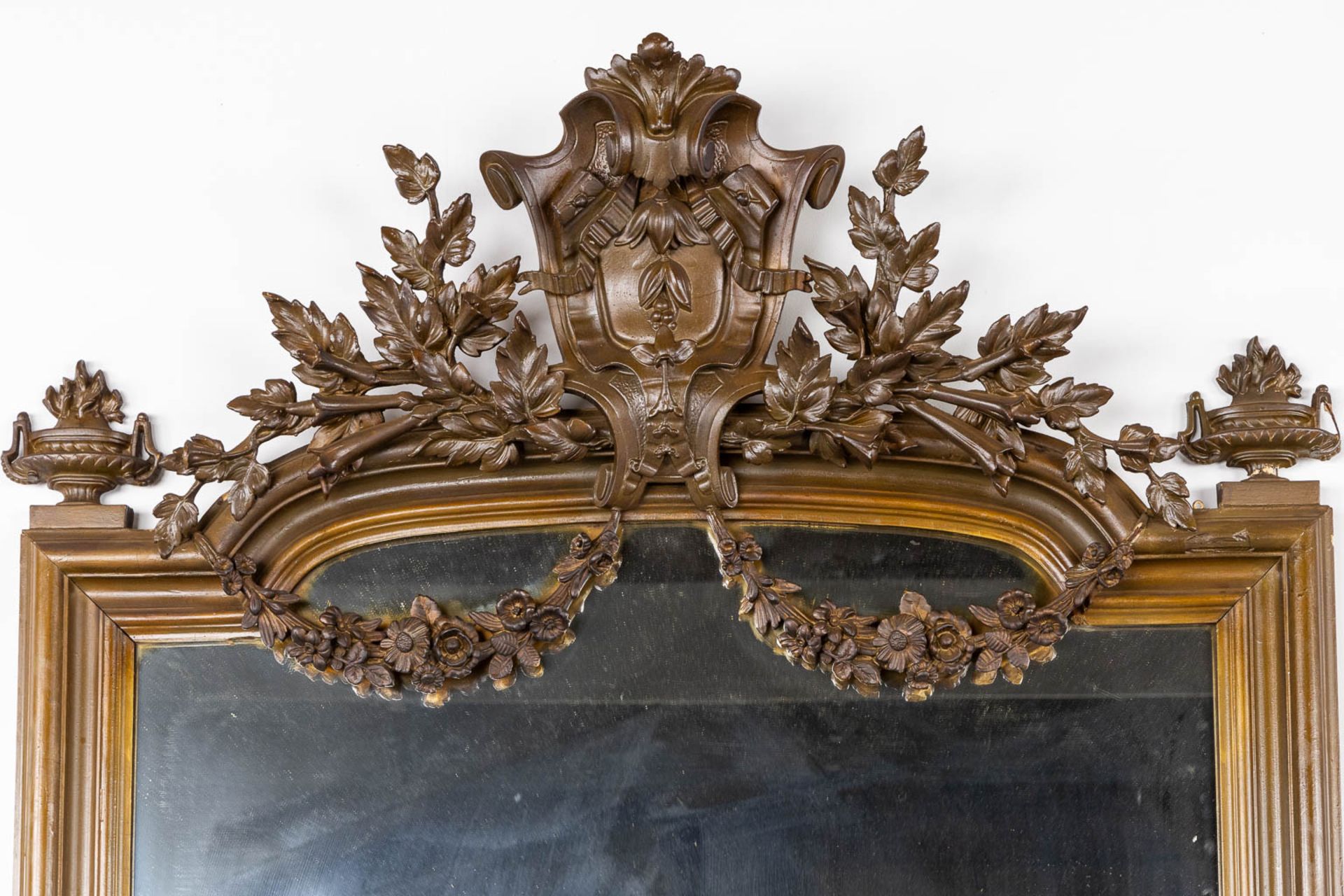 Three matching mirrors, gilt stucco in Louis XVI style. Circa 1900. (W:118 x H:226 cm) - Bild 3 aus 14