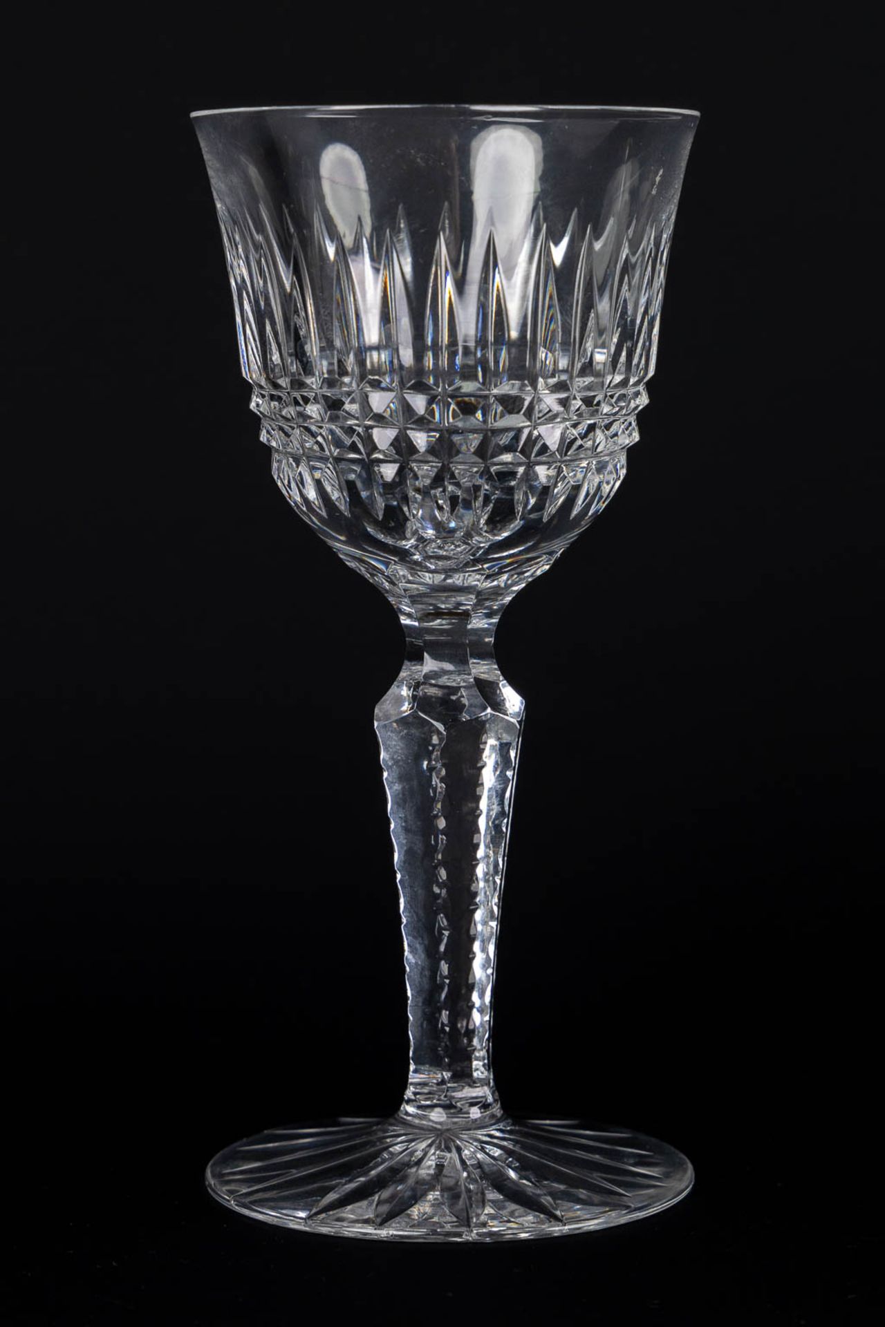 Val Saint Lambert and others, a large glass service. (H:20,1 cm) - Image 7 of 9
