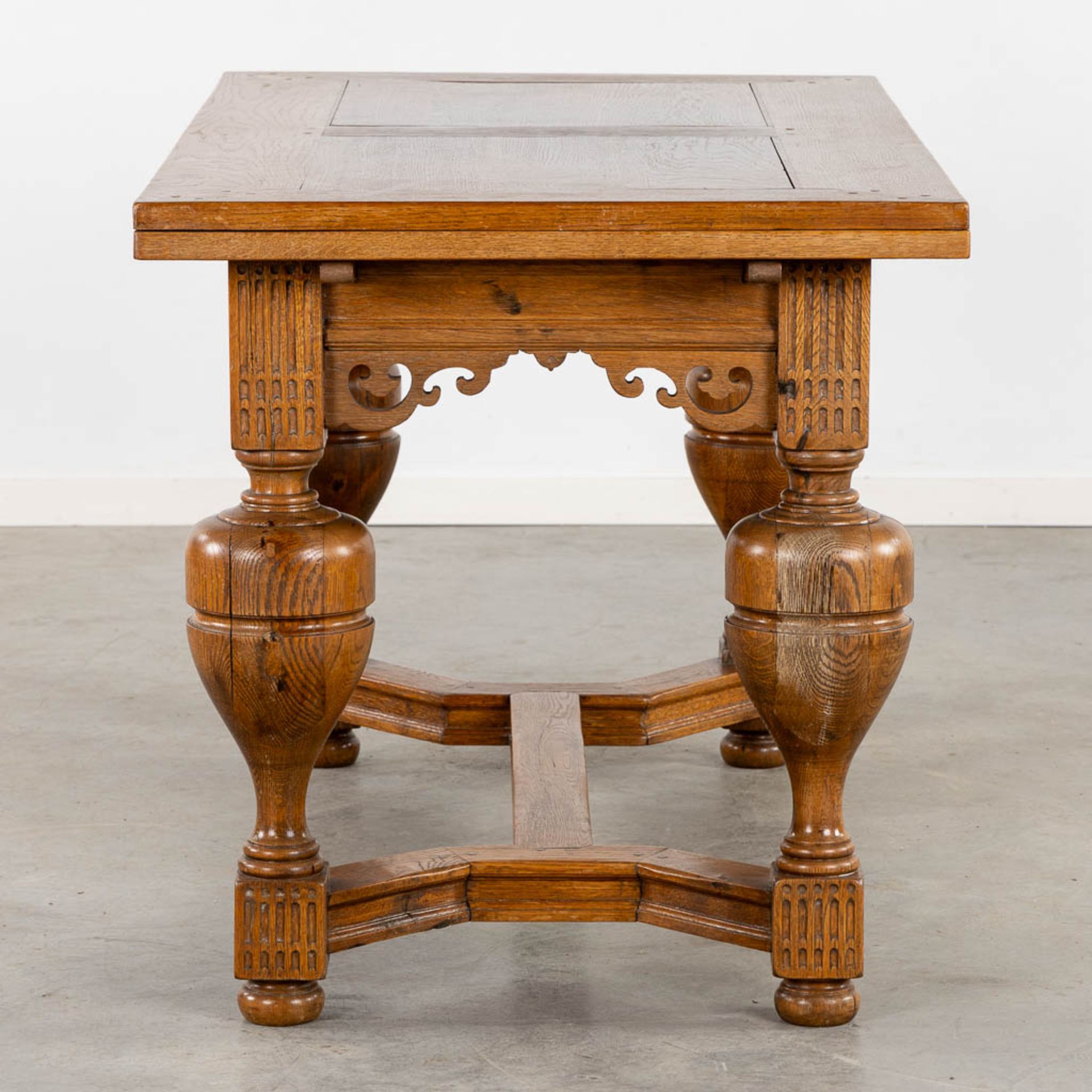 An antique table, oak, 19th C. (L:76 x W:140 x H:78 cm) - Image 10 of 13