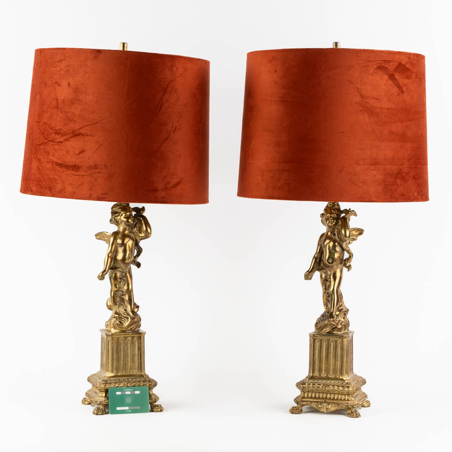 A pair of decorative table lamps, messing. 20th century. (L:15 x W:15 x H:78 cm) - Image 2 of 11