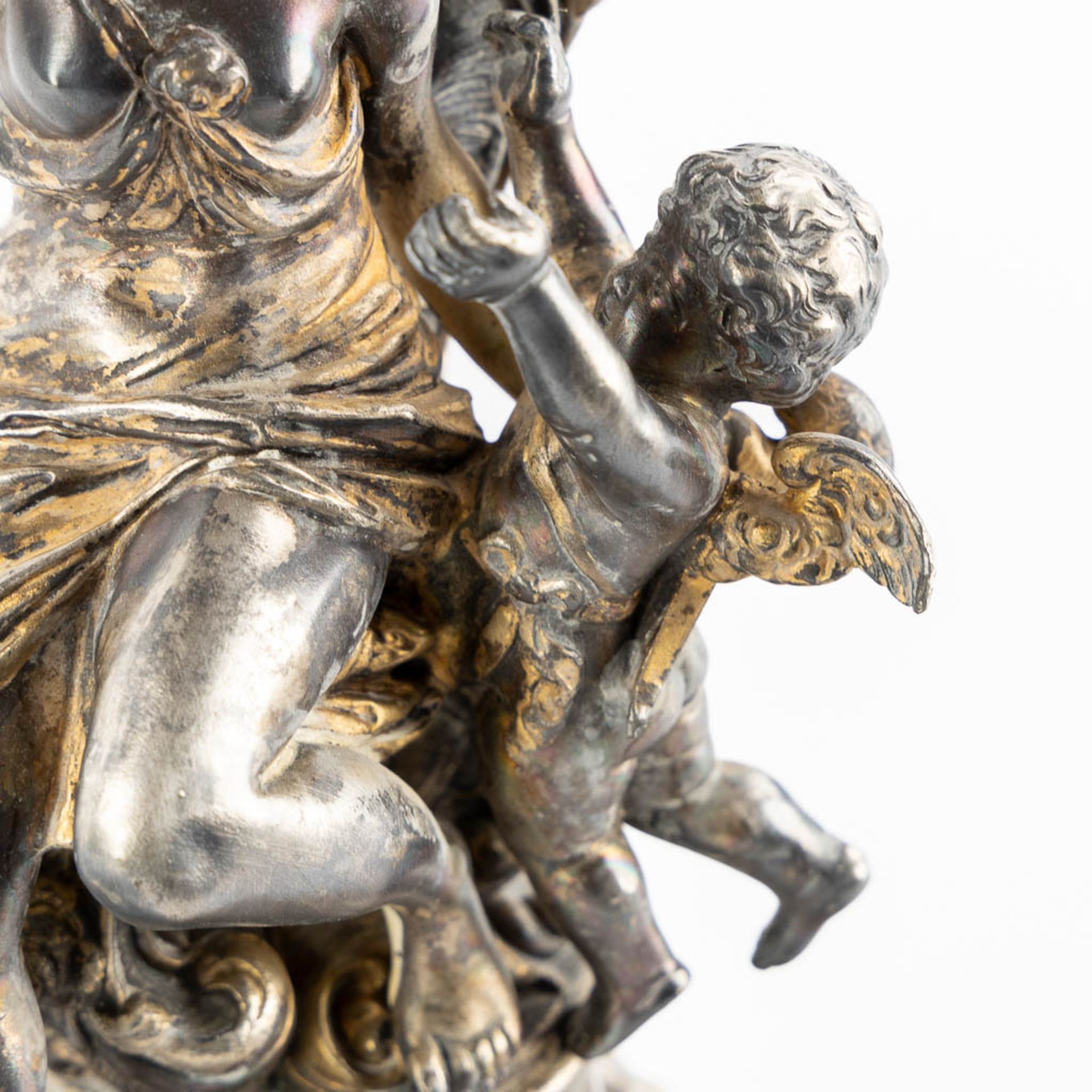 WMF, A large silver-plated candelabra, with an image of Cupid. (L:37 x W:37 x H:57 cm) - Bild 8 aus 13