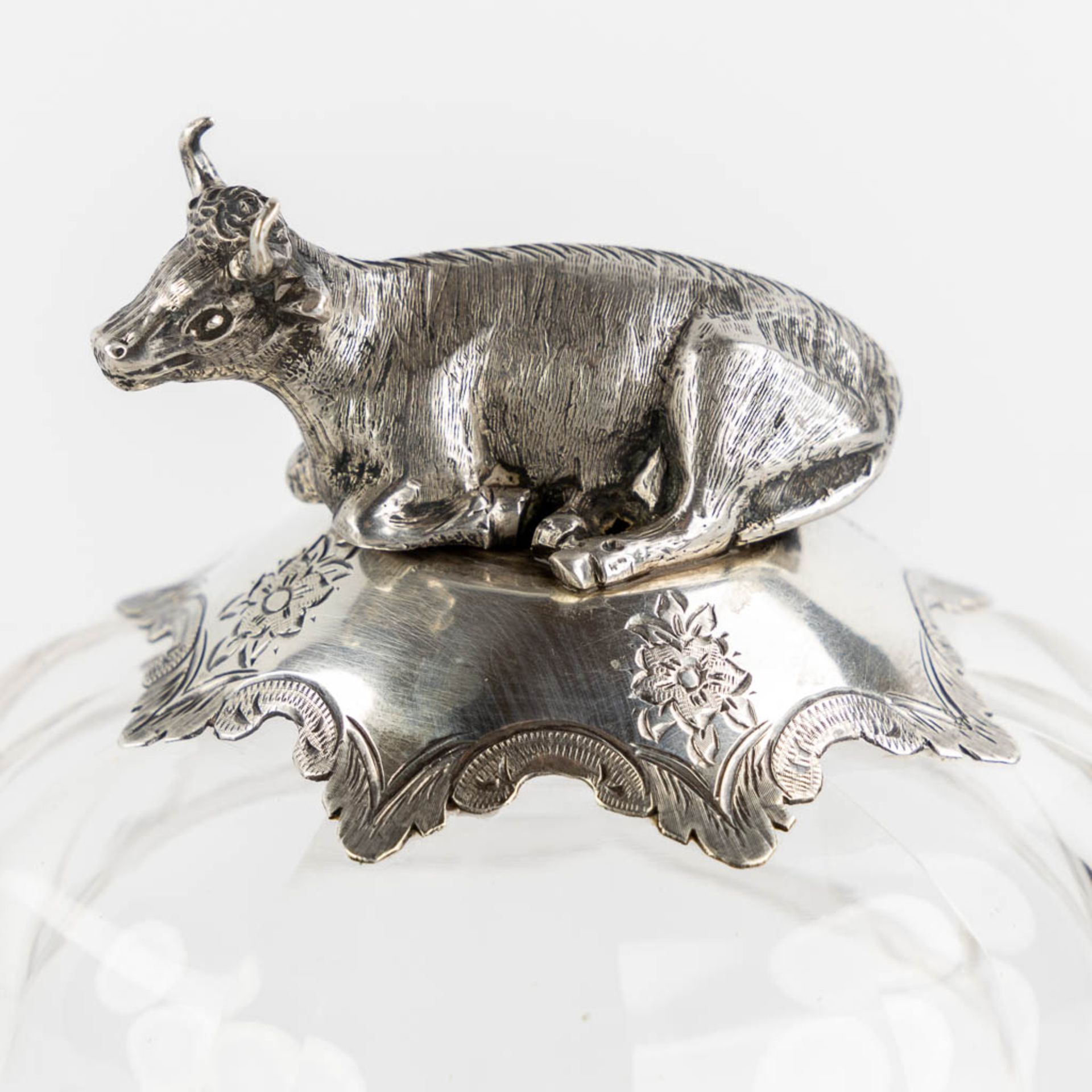 An antique Butter Dish, cut crystal mounted with silver, The Netherlands, 1855. (H:16 x D:24 cm) - Bild 7 aus 15