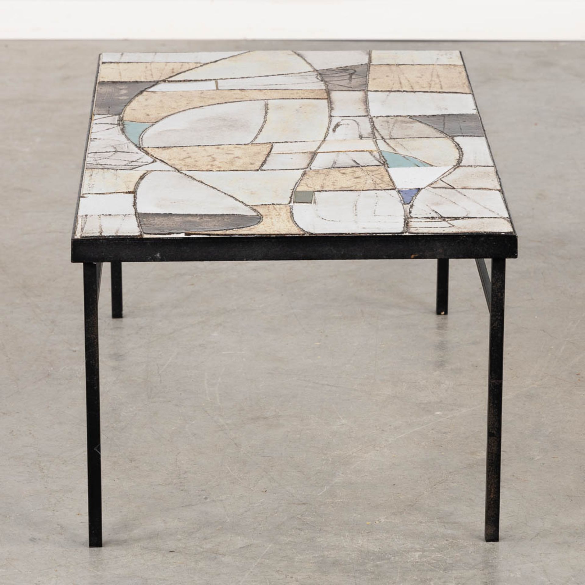 A mid-century coffee table, metal with ceramic tiles. (L:45 x W:78 x H:34 cm) - Bild 6 aus 11
