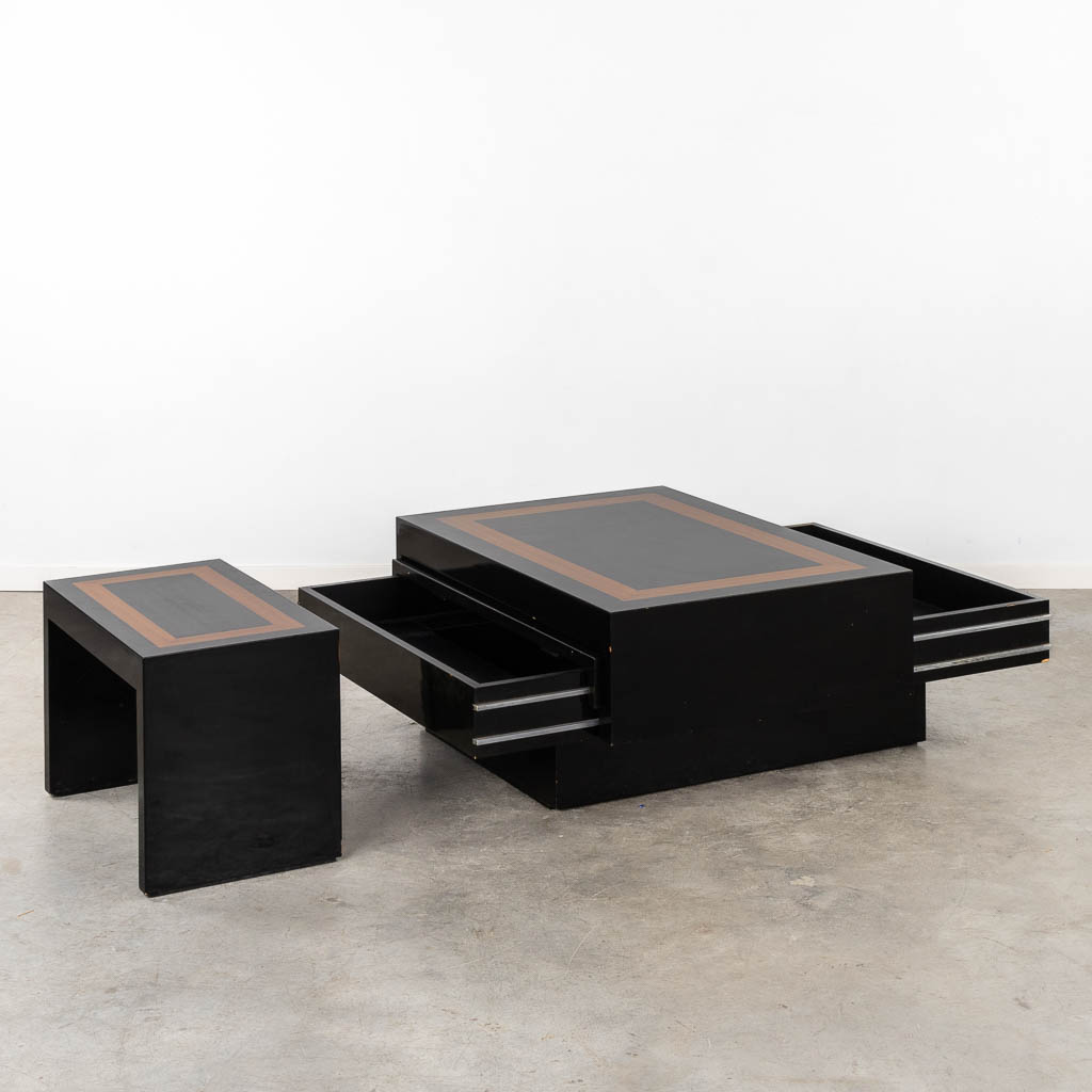 A slideable coffee table, added a bench. Lacquered wood. (L:110 x W:145 x H:47 cm) - Image 3 of 9