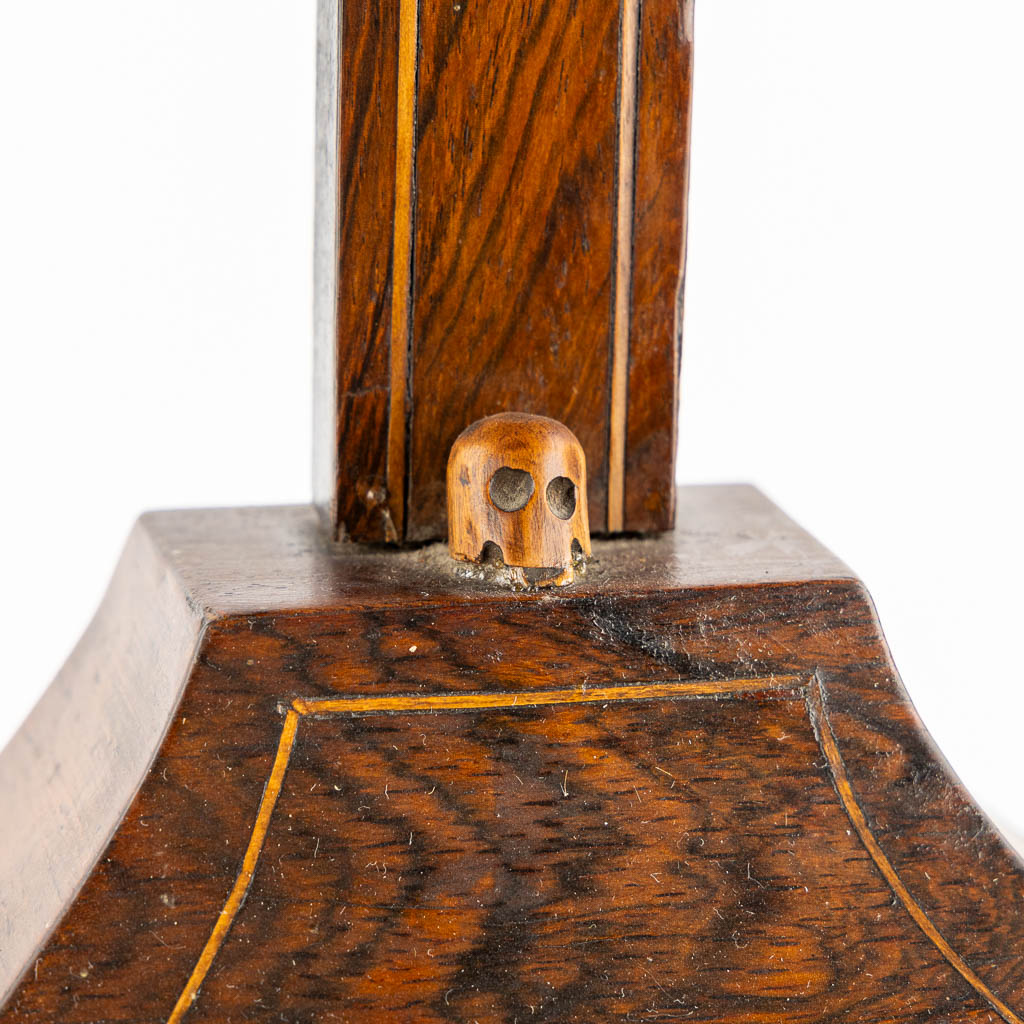 A crucifix with a chapel, mahogany. 19th C. (L:12 x W:24 x H:70 cm) - Image 9 of 11