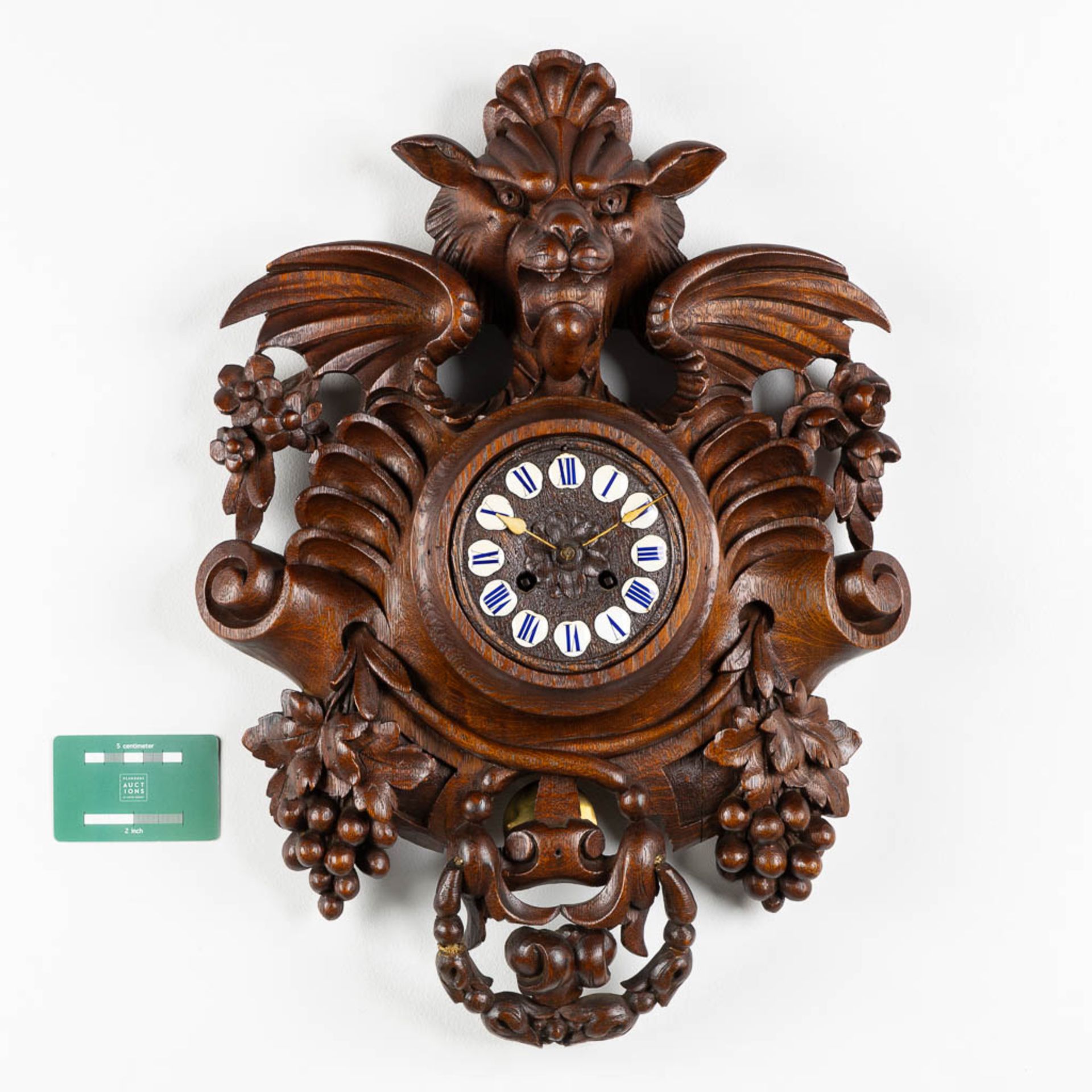 An antique Swiss or Black-Forest, wall-mounted clock. Circa 1880. (W:38 x H:53 cm) - Bild 2 aus 10