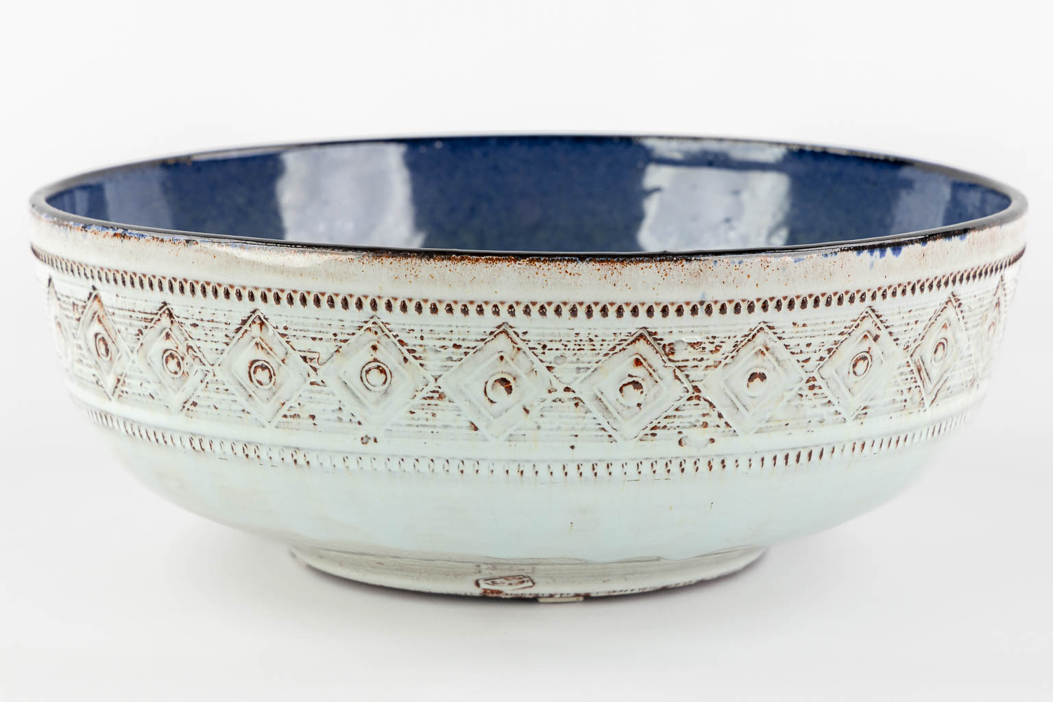 Rogier VANDEWEGHE (1923-2020) 'Bowl, blue and white glaze' for Amphora. (H:16 x D:34 cm) - Image 3 of 12