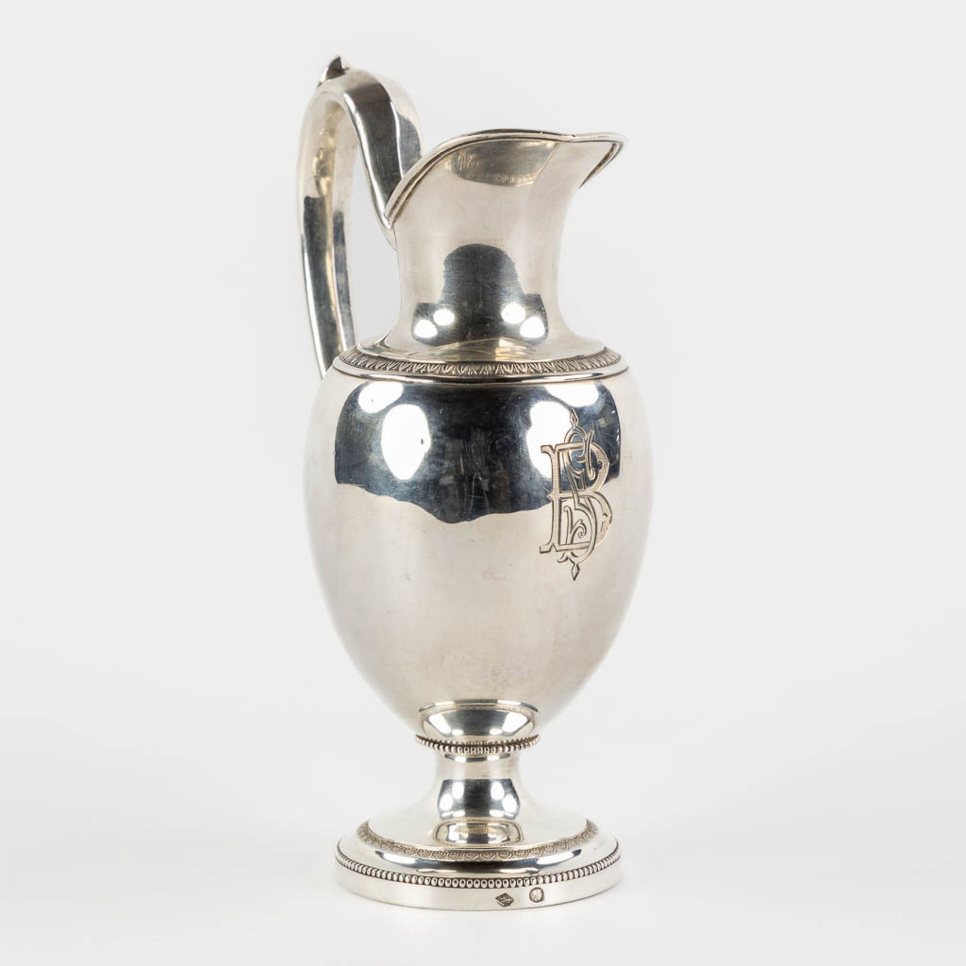 Carolus De Pape (1763-1840) 'Pitcher' silver, Bruges, Belgium, circa 1832 and 1840. (L:8 x W:13 x H: - Image 3 of 11