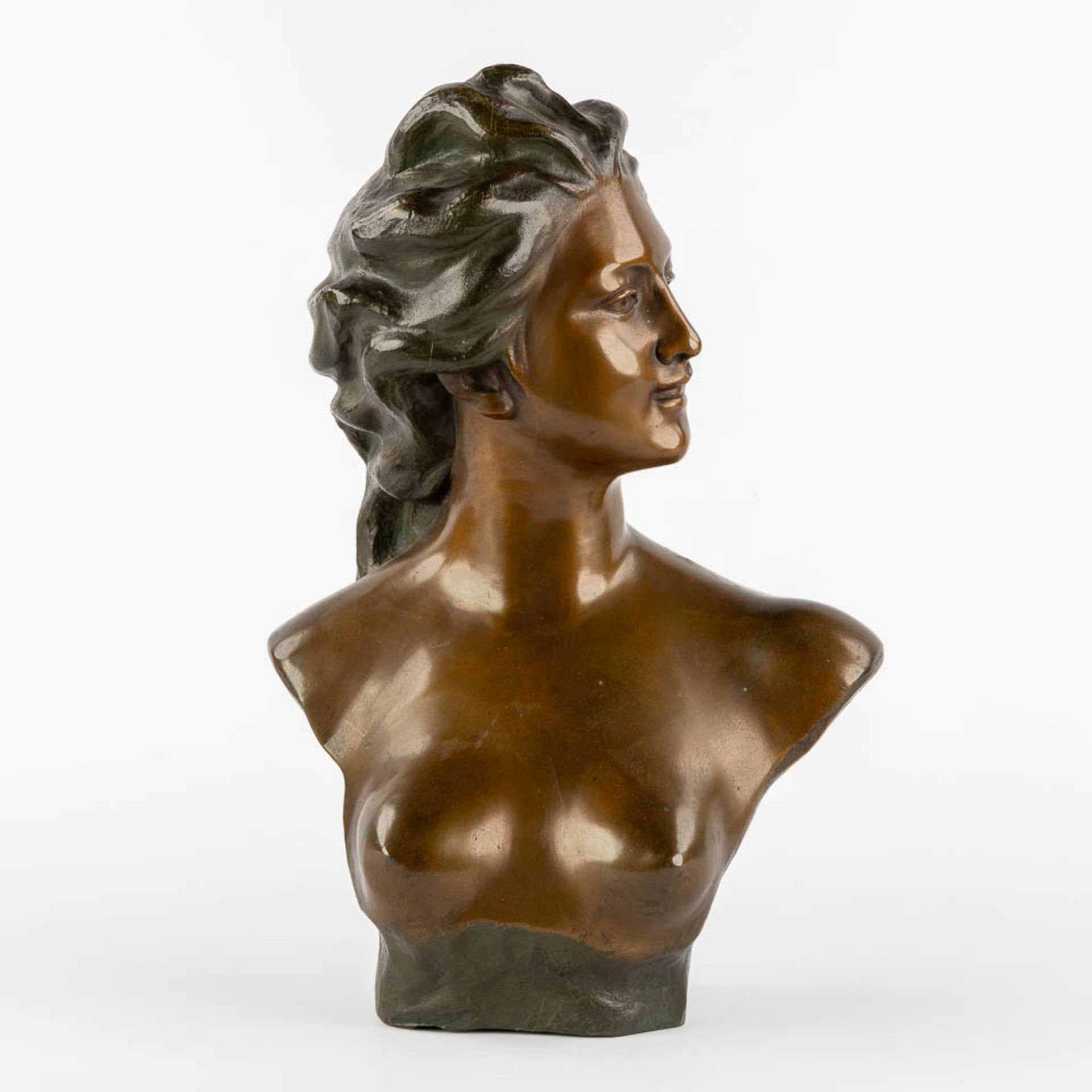 Jef LAMBEAUX (1852-1908) 'Bust Of a Young Lady'. (L:18 x W:28 x H:42,5 cm) - Bild 7 aus 9