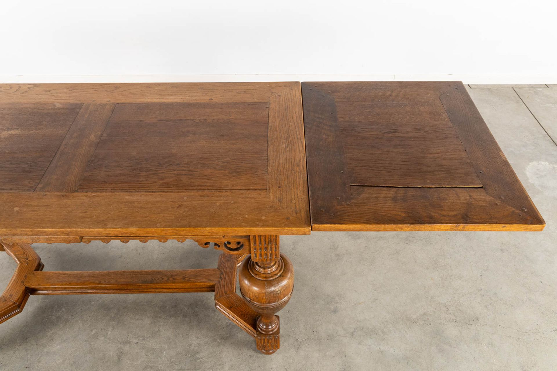 An antique table, oak, 19th C. (L:76 x W:140 x H:78 cm) - Image 7 of 13