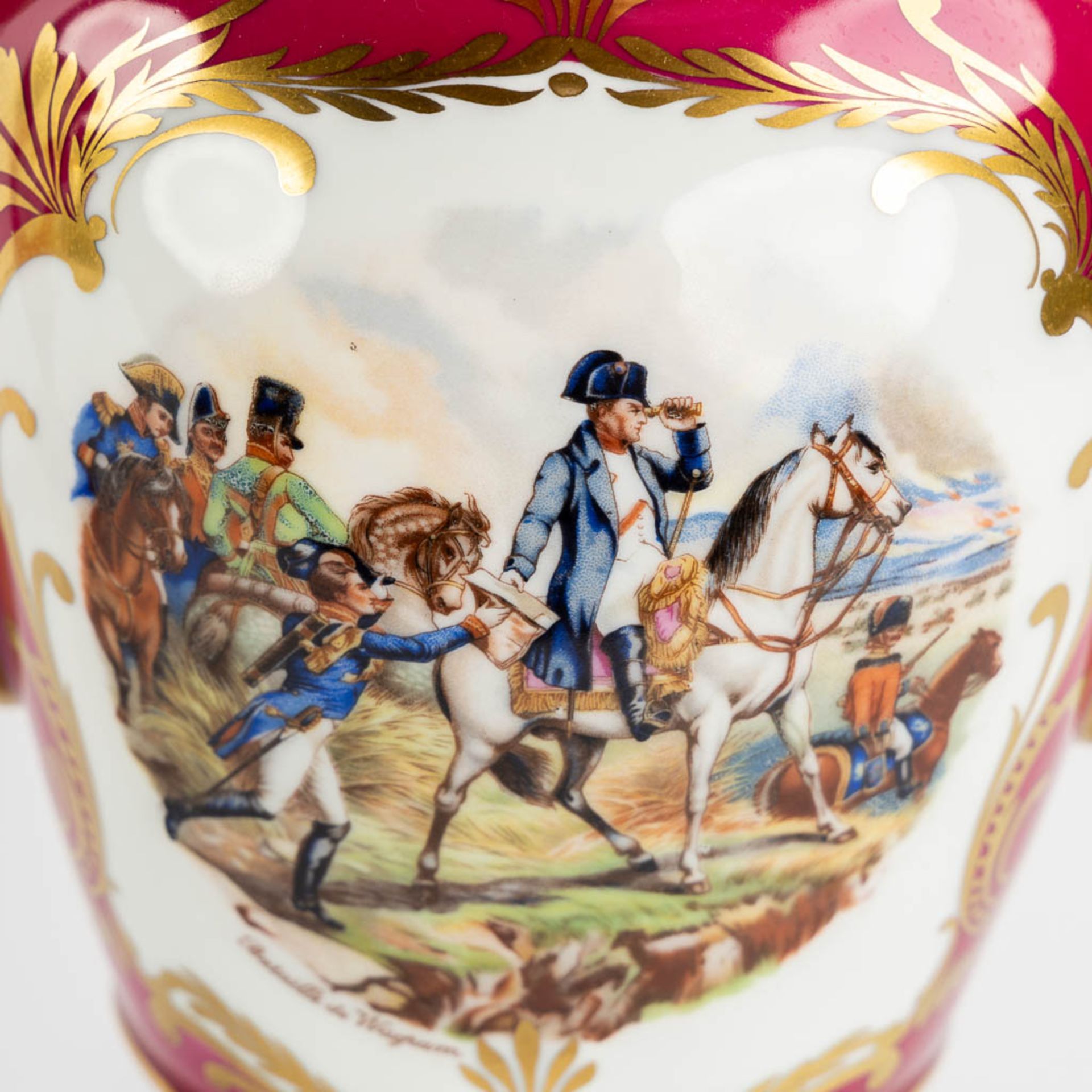 Porcelaine De Couleuvre, a pair of vases decor 'Napoleon', Empire style. (L:17 x W:25 x H:40 cm) - Image 11 of 13