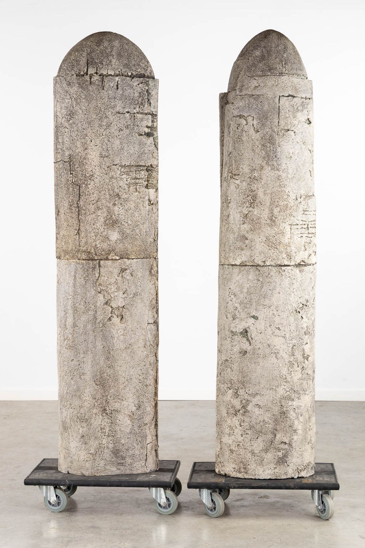 Pia MANU (XX) 'Brutalist Totem (2x)'. (L:25 x W:40 x H:179,5 cm) - Bild 8 aus 14