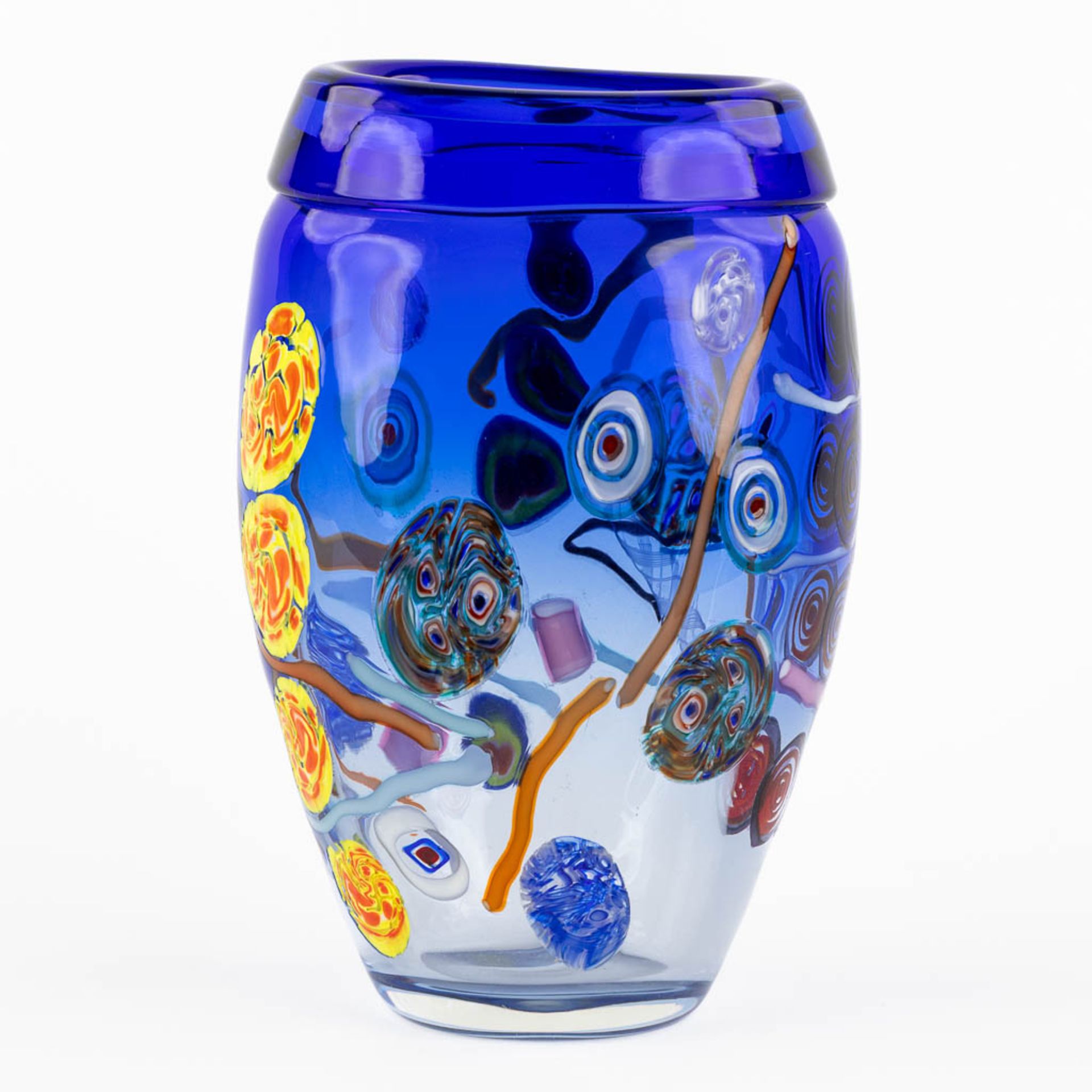 A mid-century vase with colorfull decor, Murano, Italy. 20th C. (L:13 x W:16 x H:25 cm) - Image 5 of 11