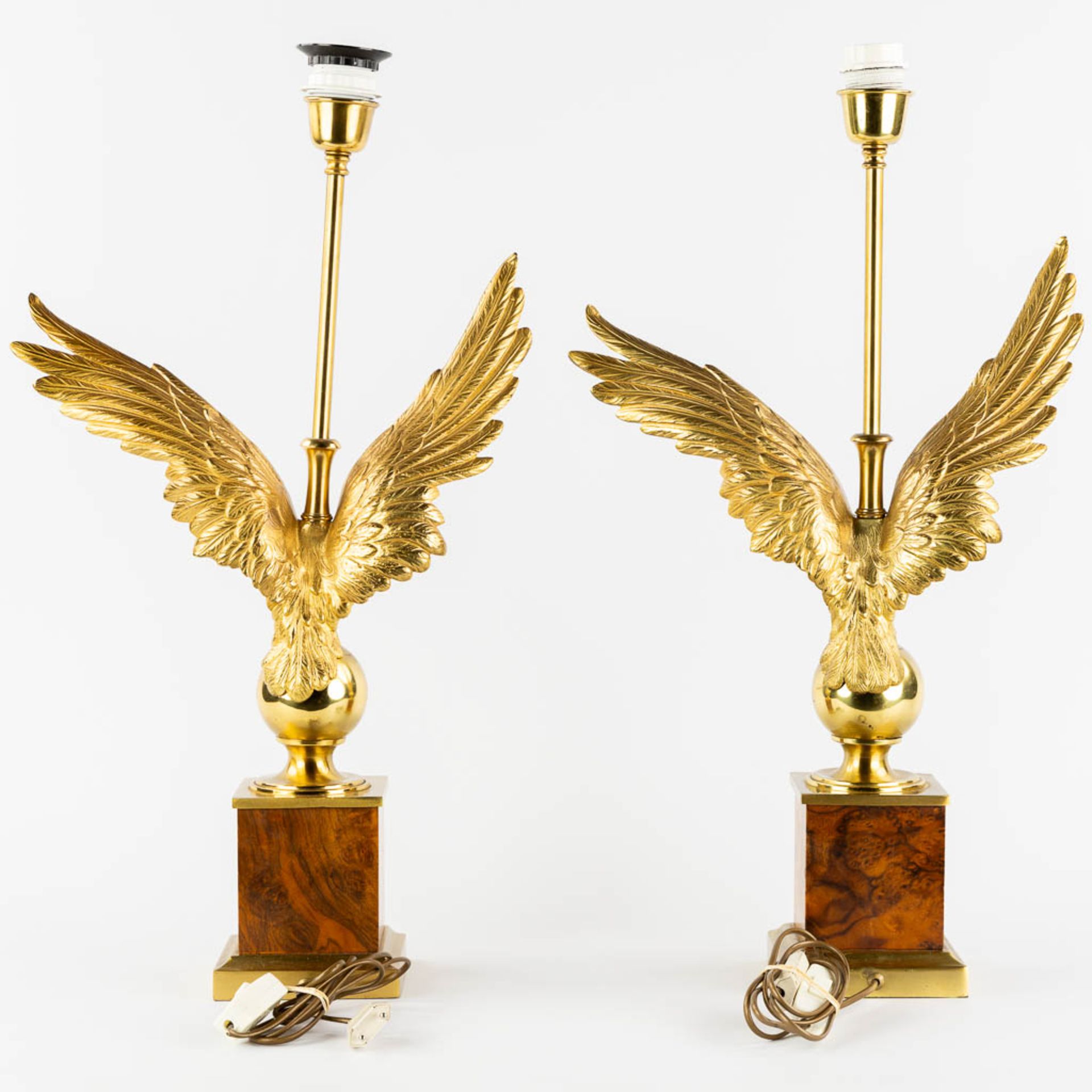 A pair of table lamps with Eagles, Hollywood Regency style. (L:15 x W:35 x H:63 cm) - Image 5 of 11