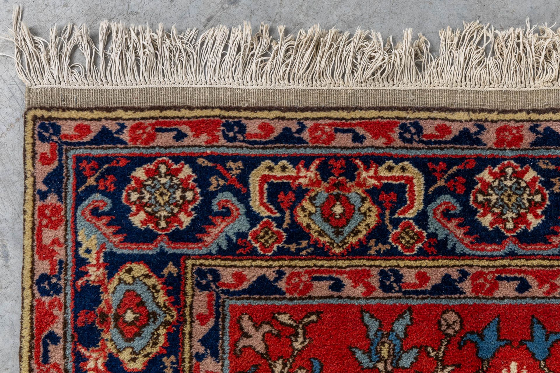 An Oriental hand-made carpet, Kayseri. (L:180 x W:128 cm) - Image 6 of 8