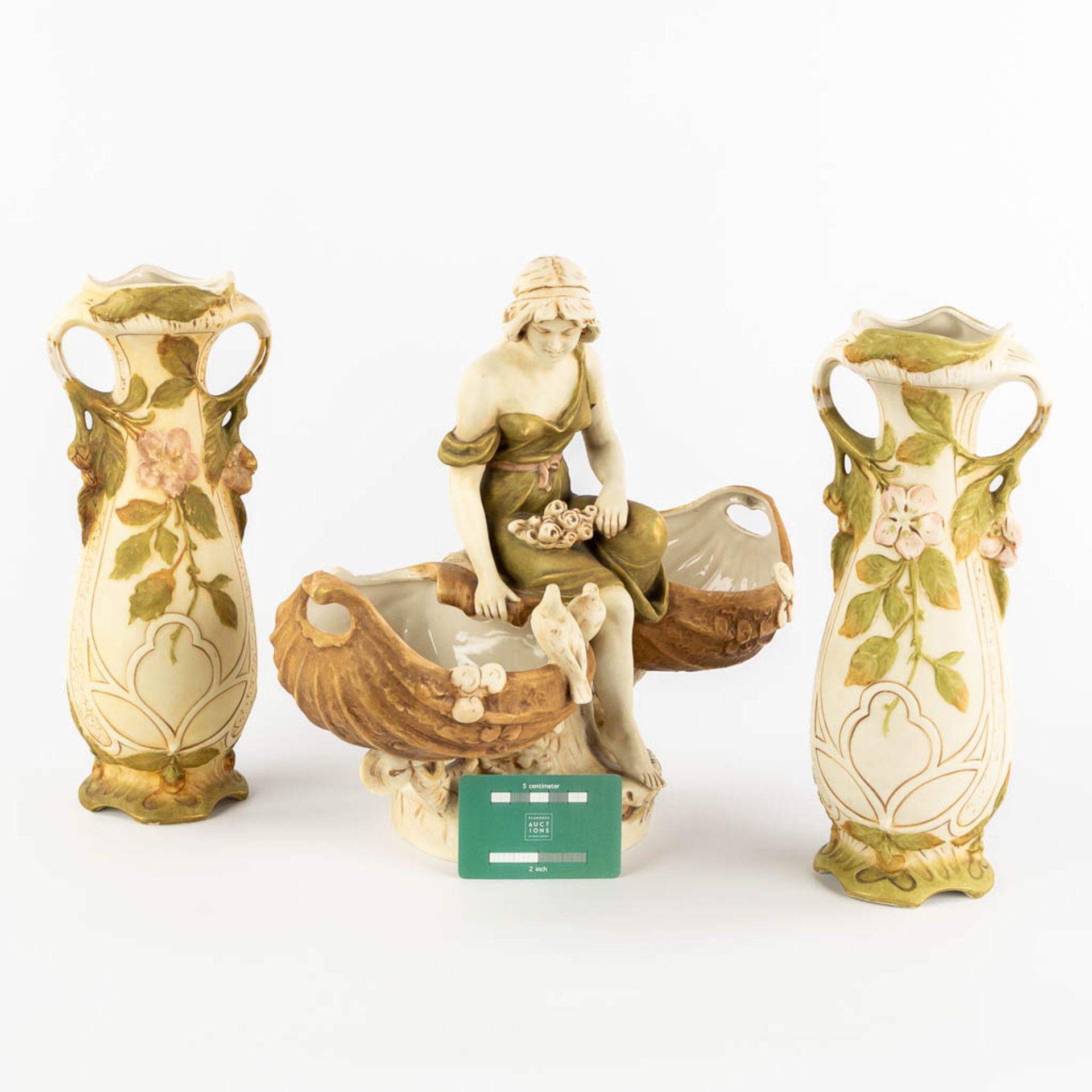 Royal Dux, a pair of vases and a lady with two baskets. Polychrome porcelain. (L:17 x W:36 x H:32 cm - Bild 2 aus 15